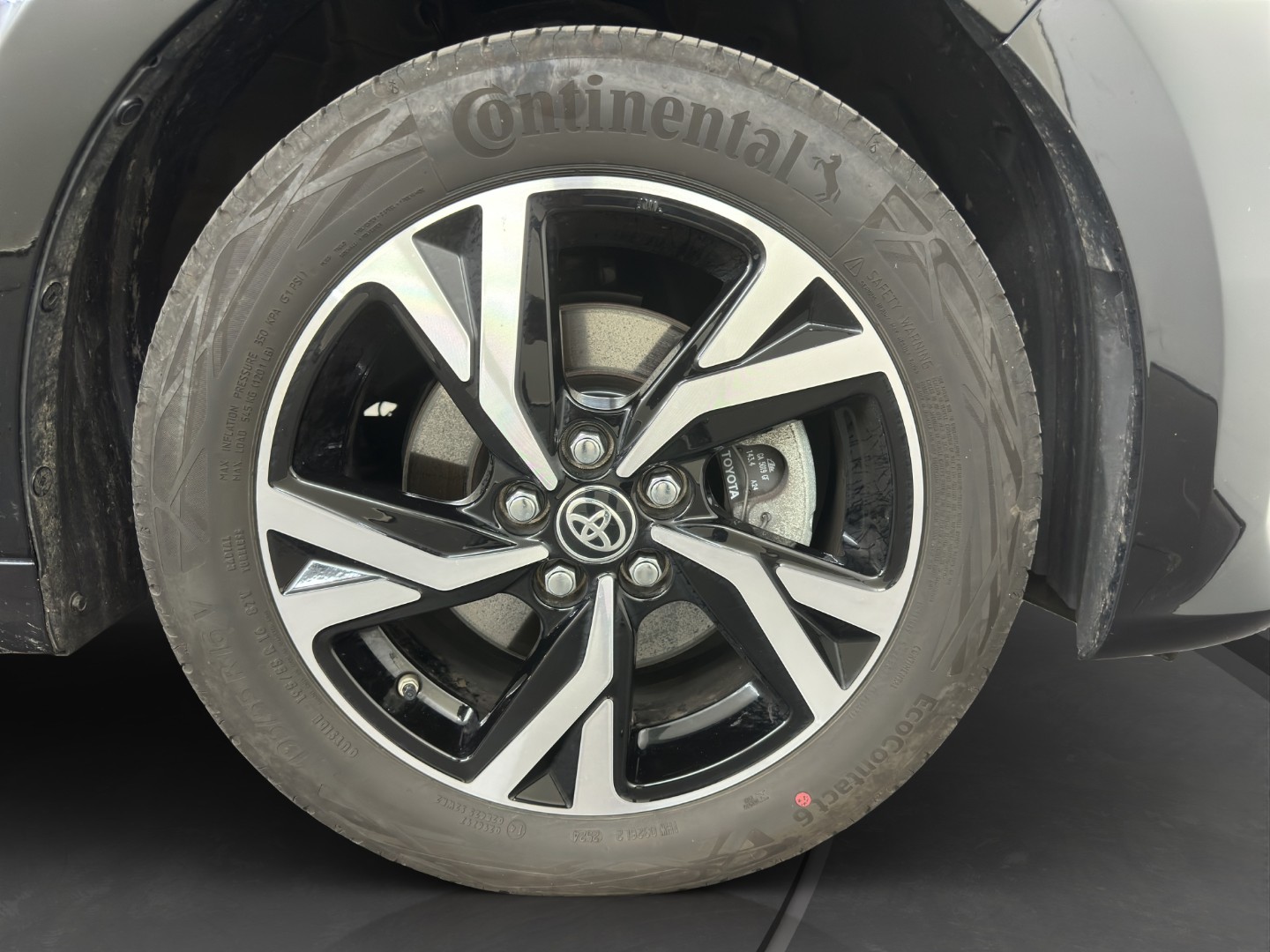 TOYOTA Yaris Cross 1.5 Trend e-CVT-image-24