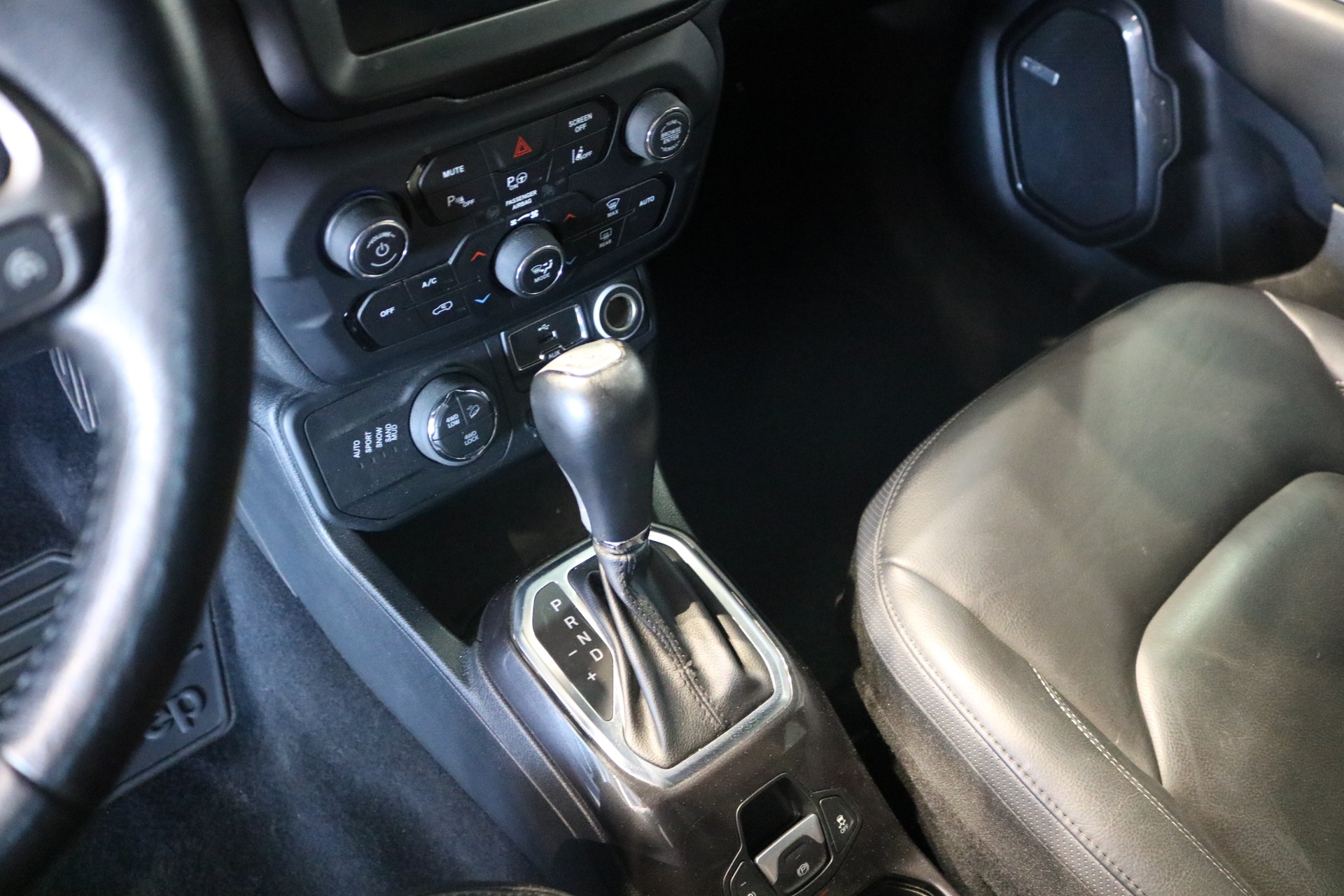 JEEP Renegade 1.3 T4-PHEV e AWD-image-46