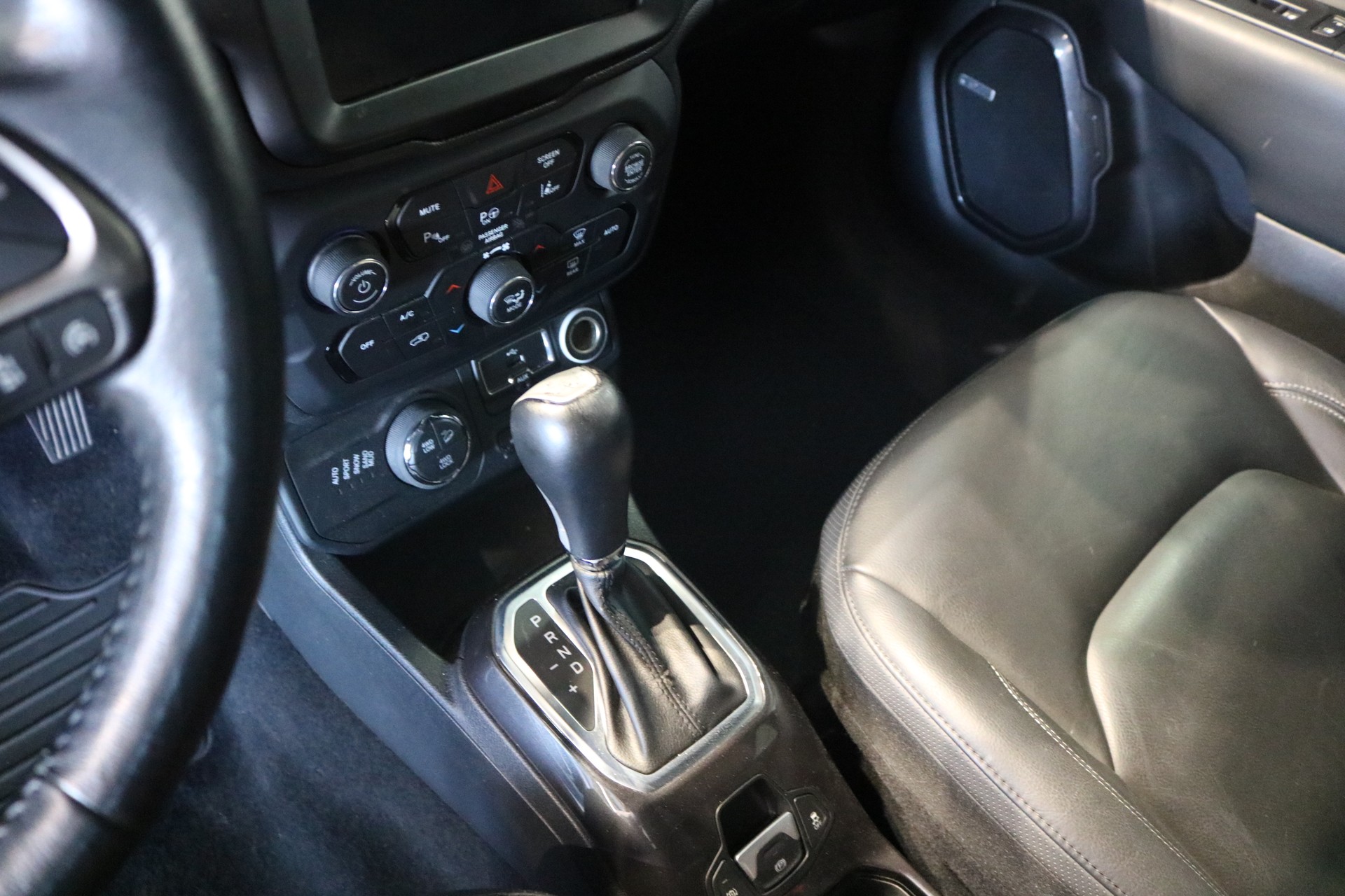 JEEP Renegade 1.3 T4-PHEV e AWD-image-48