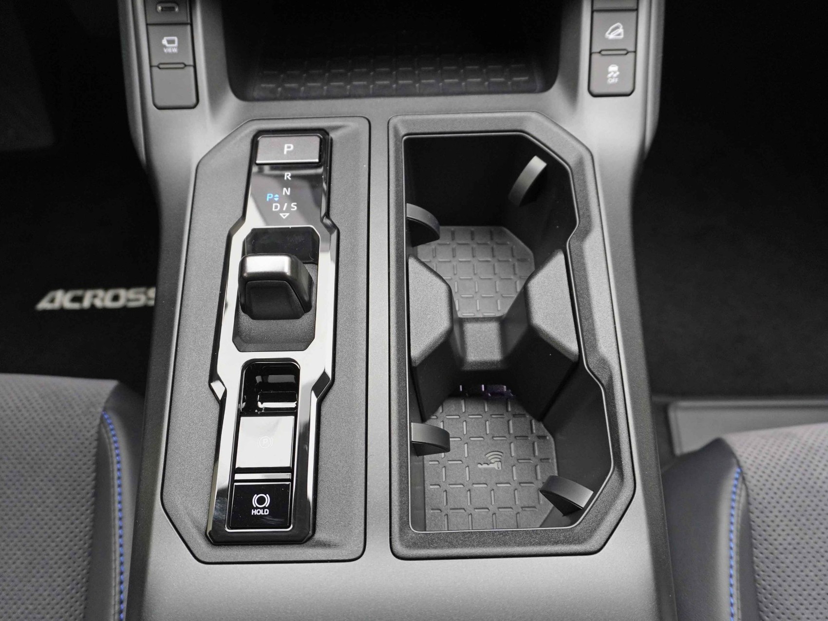 SUZUKI Across 2.5 PHEV Compact Top 4x4-image-24