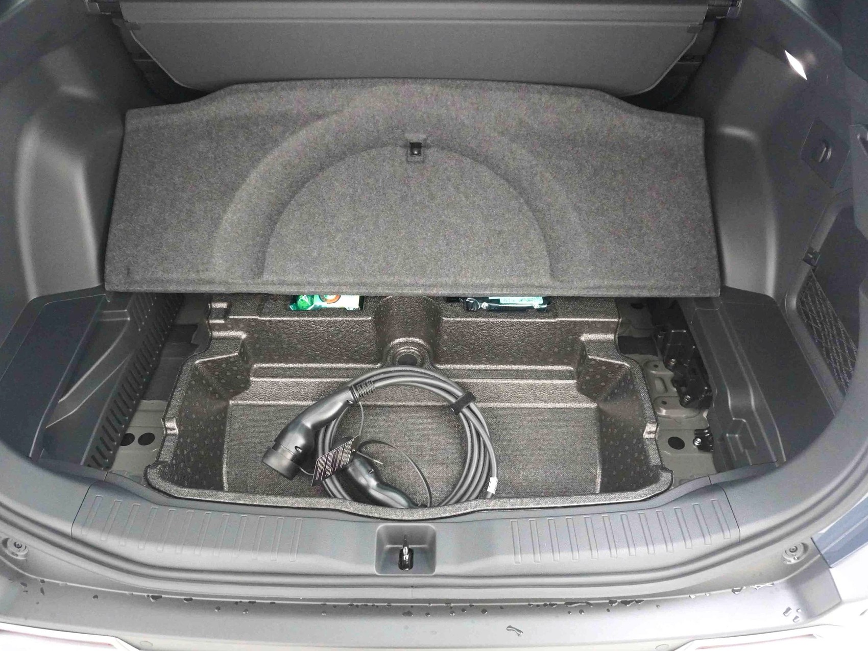 SUZUKI Across 2.5 PHEV Compact Top 4x4-image-26