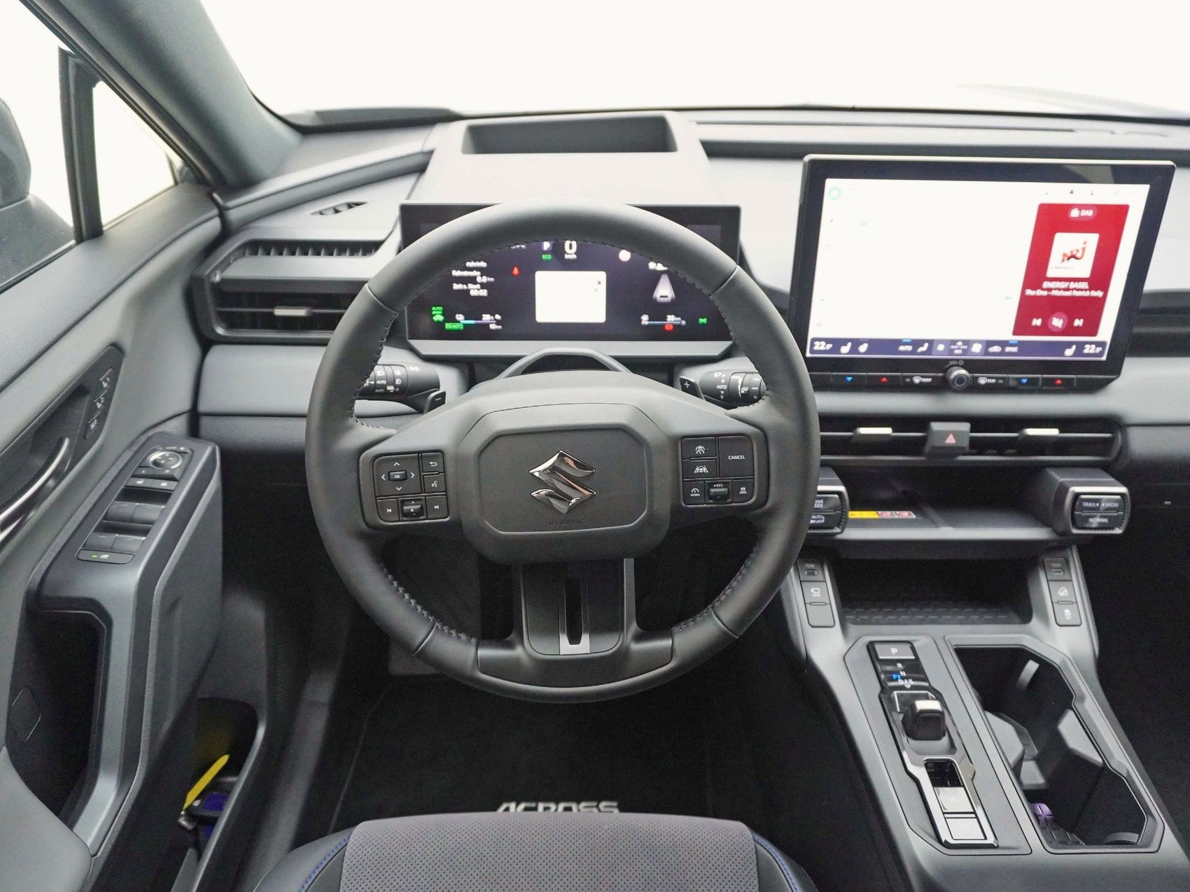 SUZUKI Across 2.5 PHEV Compact Top 4x4-image-11