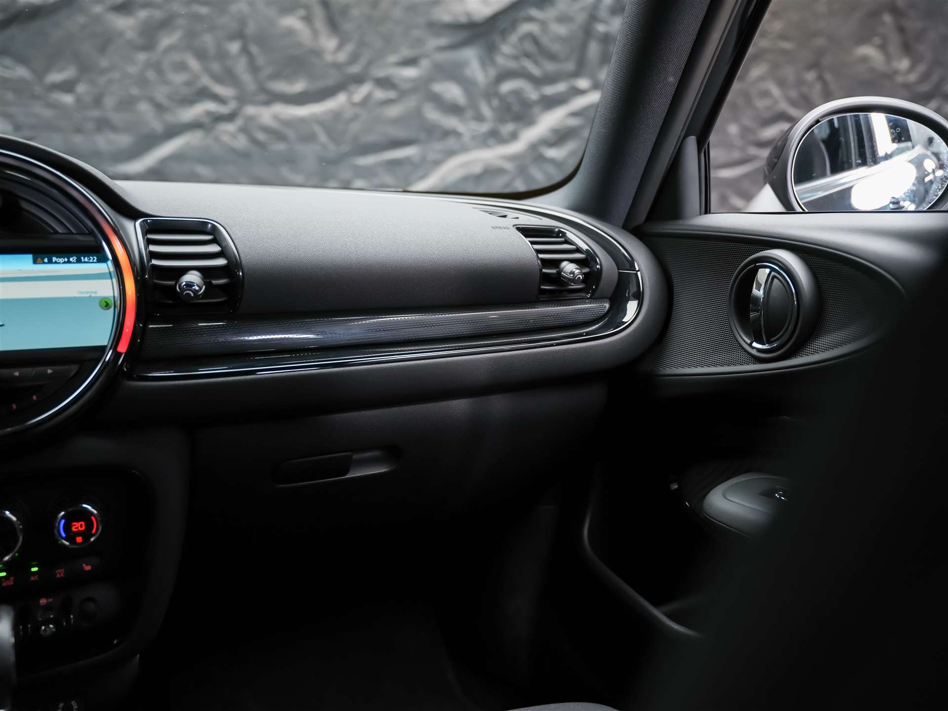 MINI Clubman Cooper S ALL4 Steptronic *Rückfahrkamera*Keyless Go*Standlüftung*-image-19
