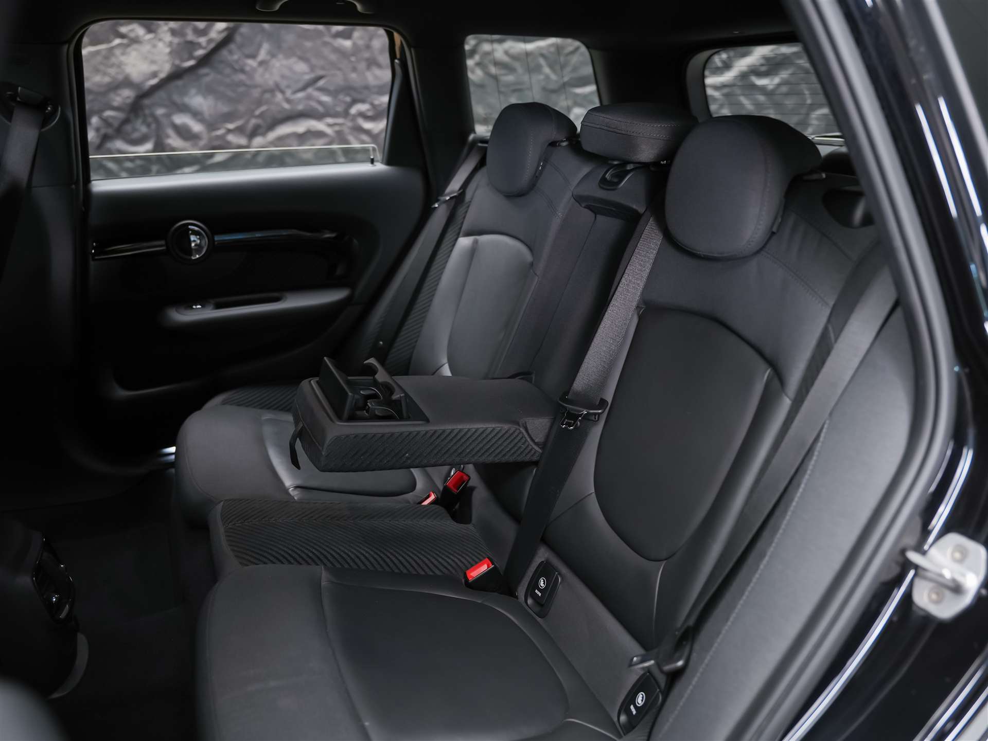 MINI Clubman Cooper S ALL4 Steptronic *Rückfahrkamera*Keyless Go*Standlüftung*-image-12