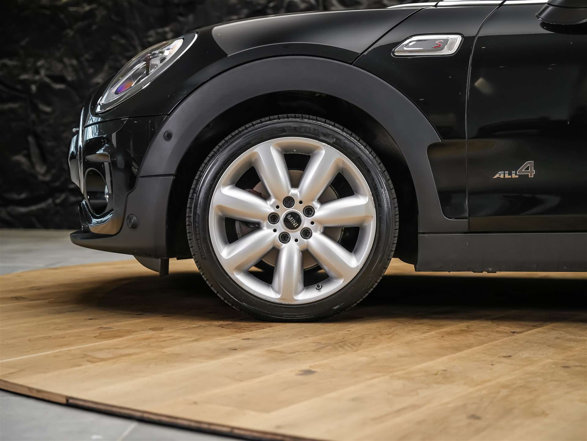 MINI Clubman Cooper S ALL4 Steptronic *Rückfahrkamera*Keyless Go*Standlüftung*-image-15