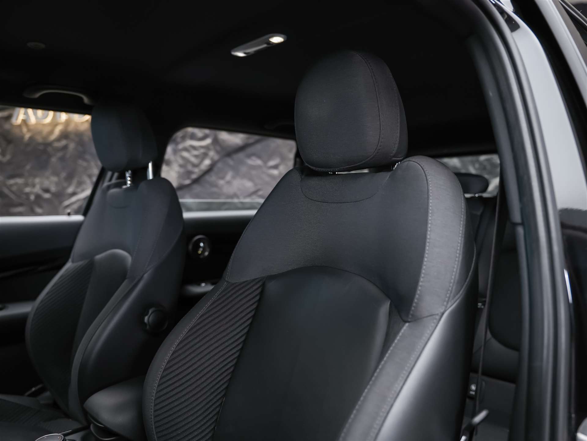 MINI Clubman Cooper S ALL4 Steptronic *Rückfahrkamera*Keyless Go*Standlüftung*-image-9