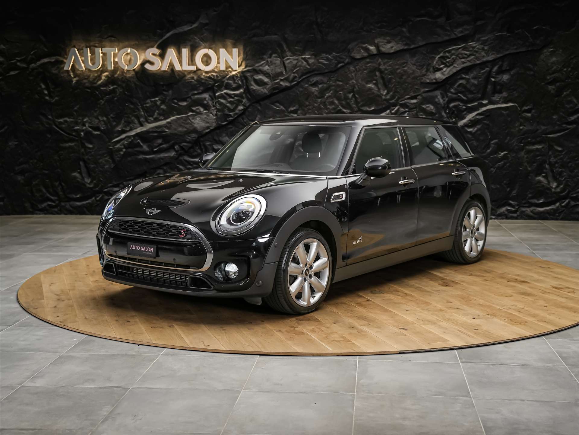 MINI Clubman Cooper S ALL4 Steptronic *Rückfahrkamera*Keyless Go*Standlüftung*-image-0