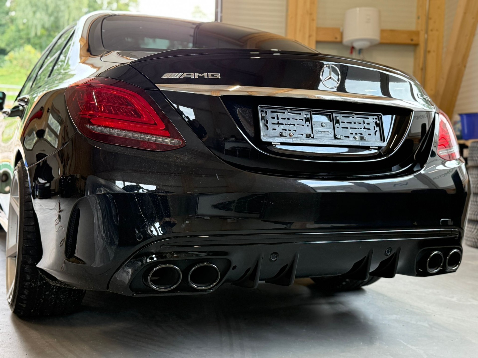 MERCEDES-BENZ C 43 AMG 4matic-image-3