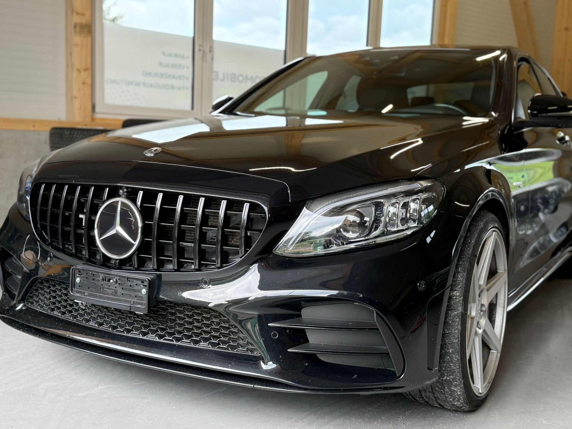 MERCEDES-BENZ C 43 AMG 4matic-image-4