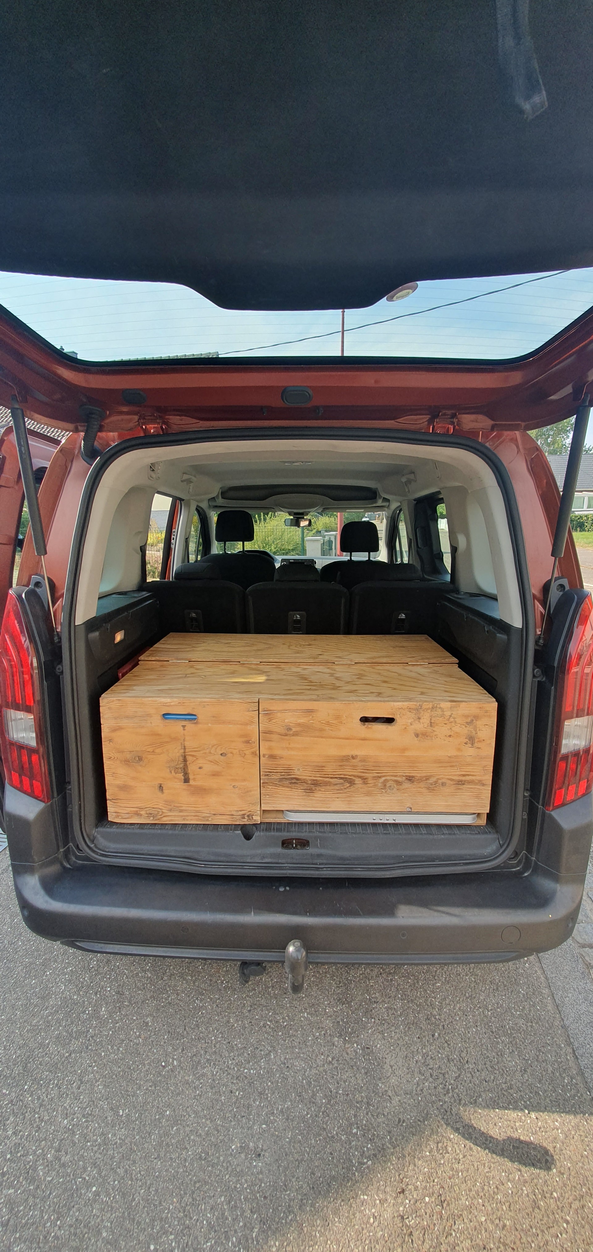PEUGEOT 1.5 BlueHDi 100 Active-image-0
