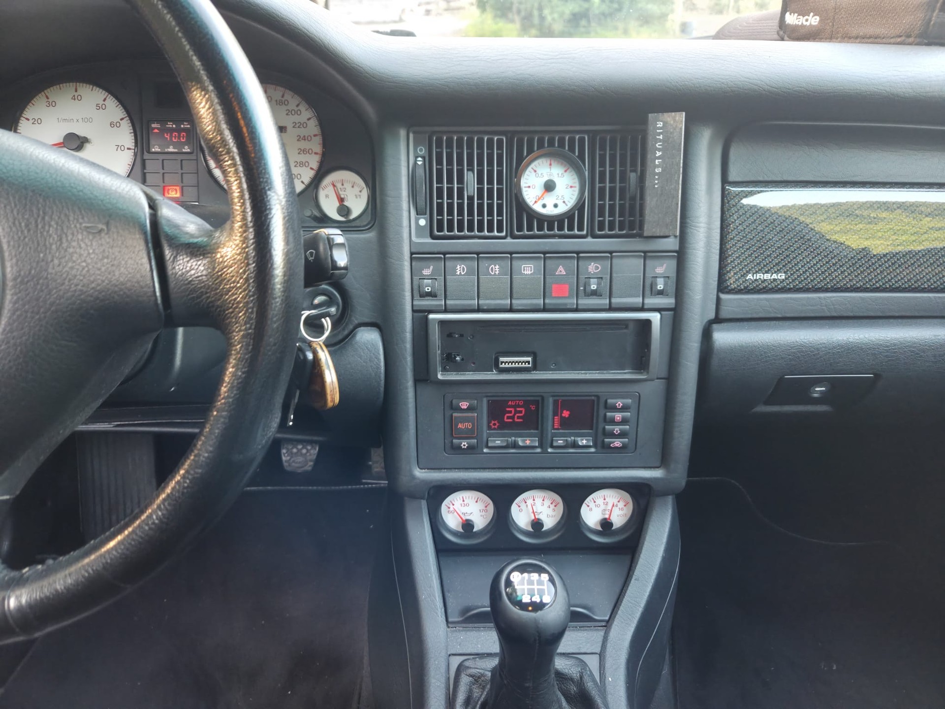 AUDI AUDI-PORSCHE 80 Avant RS2-image-10