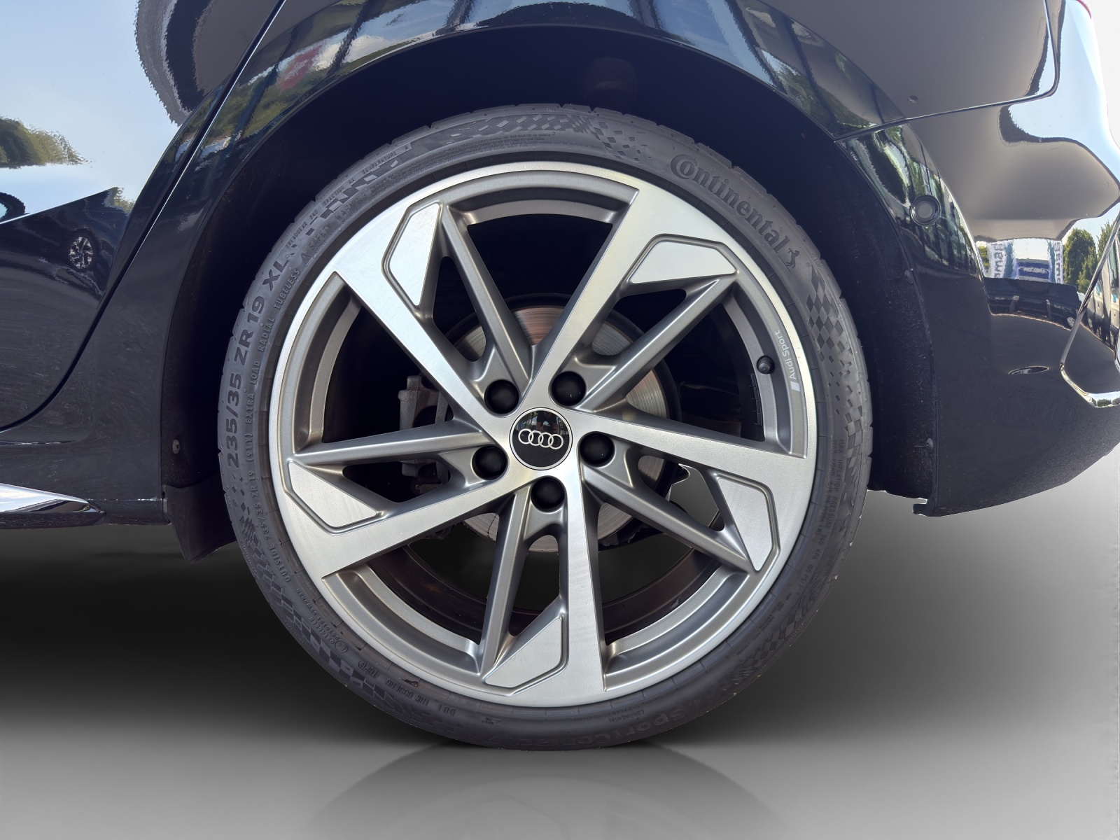 AUDI A3 Sportback 40 TFSI S line quattro S-tronic-image-13