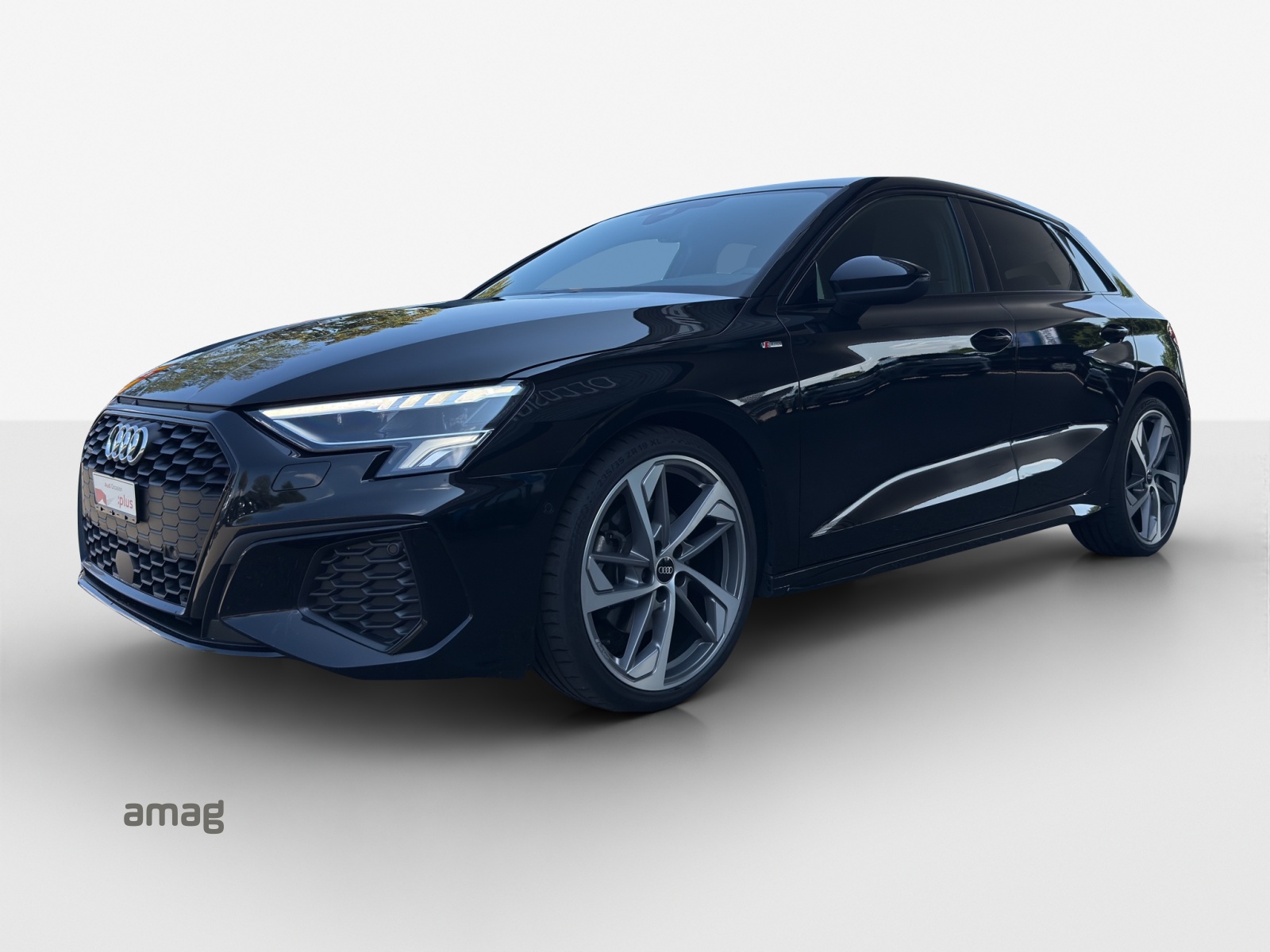 AUDI A3 Sportback 40 TFSI S line quattro S-tronic-image-0