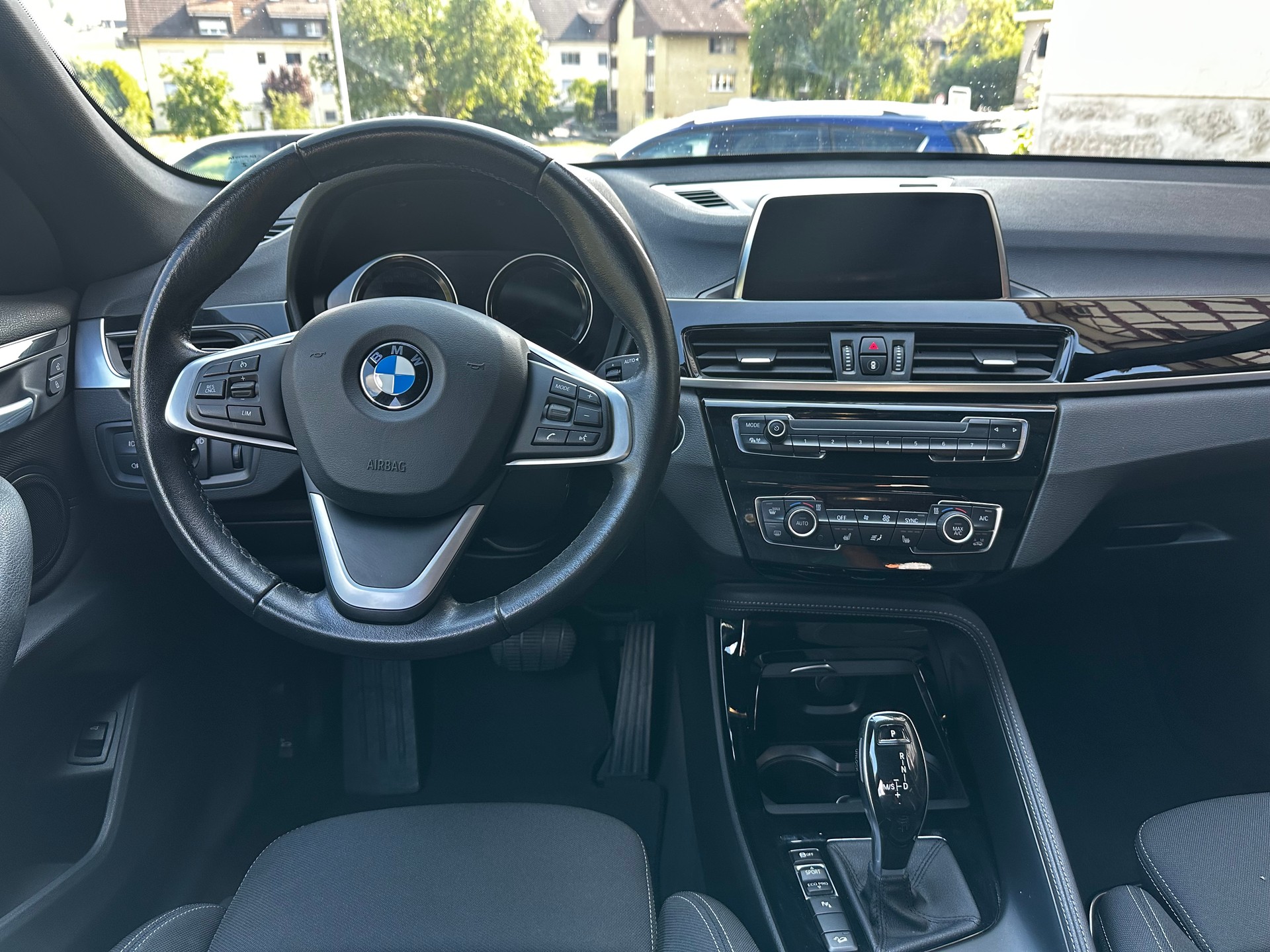 BMW X1 xDrive 18d Sport Line Steptronic-image-7