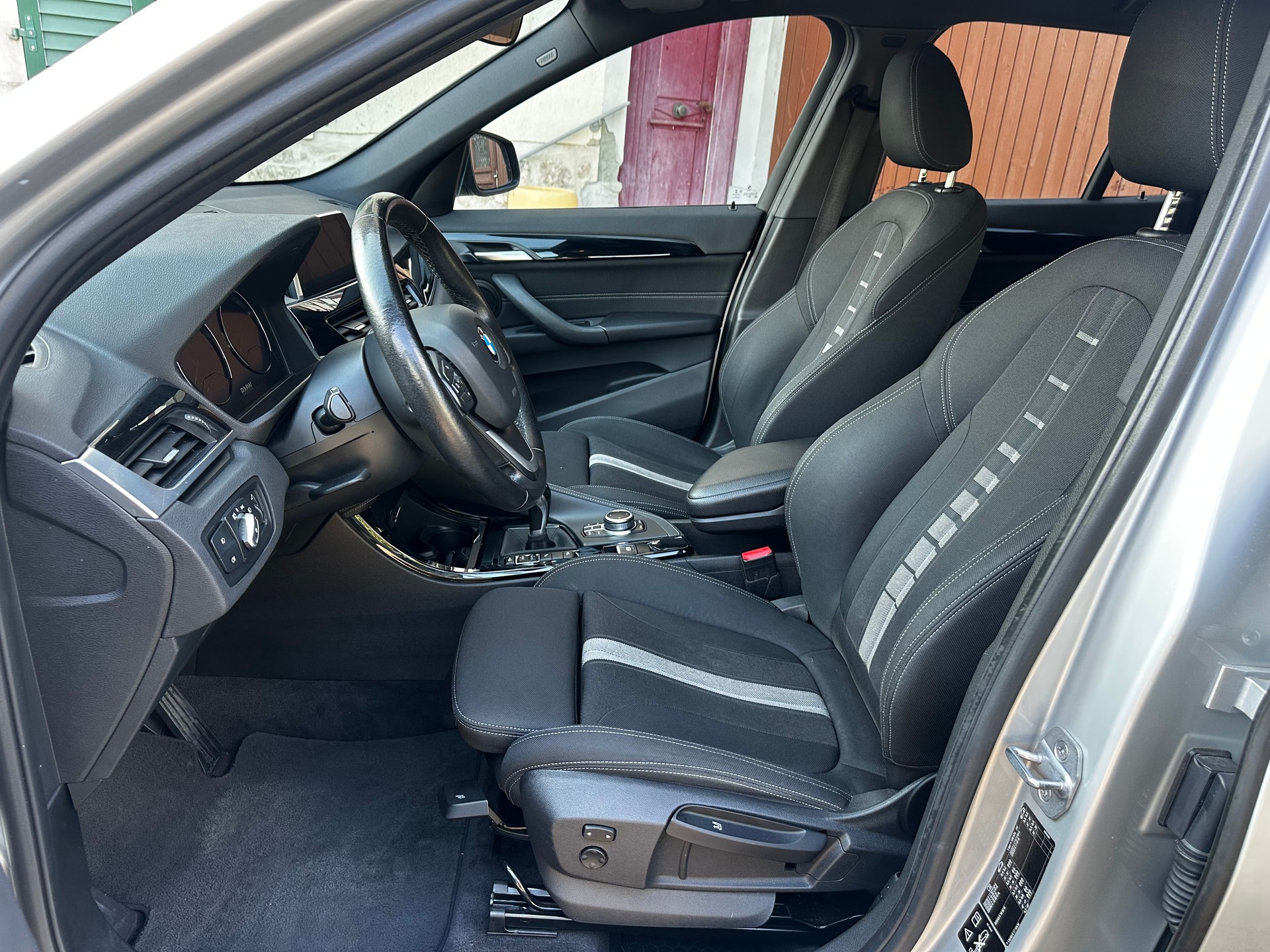 BMW X1 xDrive 18d Sport Line Steptronic-image-5