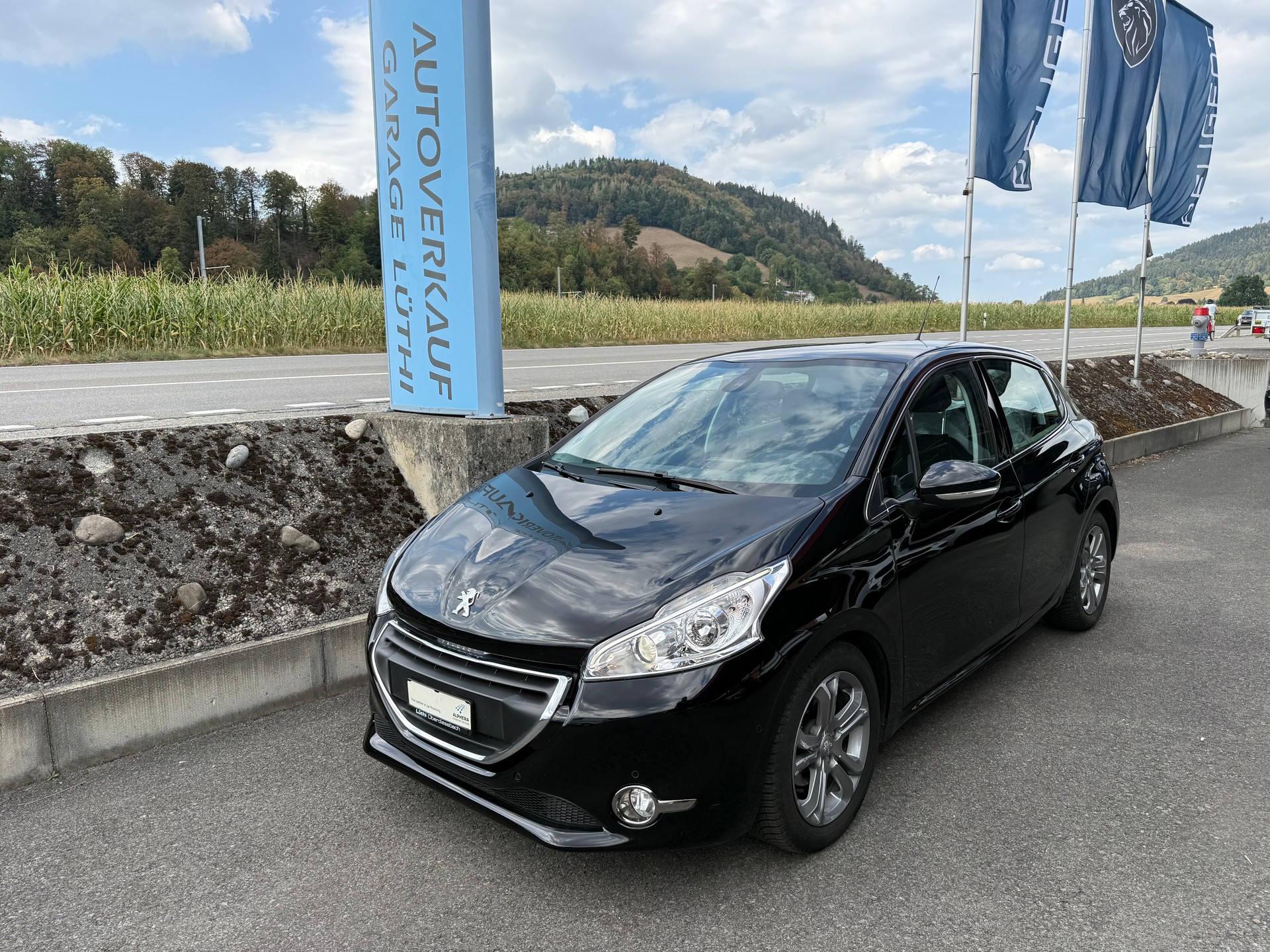 PEUGEOT 208 1.6 VTI Allure Automatik-image-0
