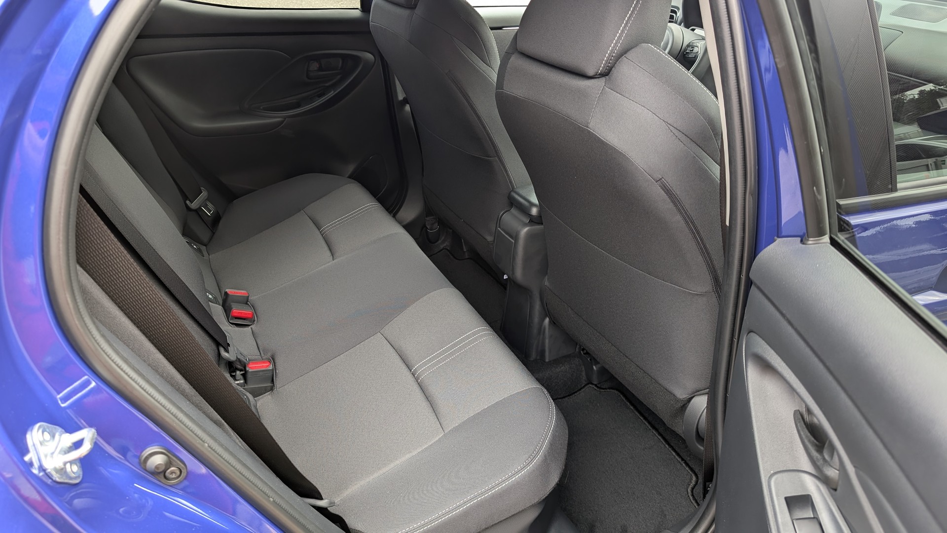 TOYOTA Yaris 1.5 Trend e-CVT-image-11
