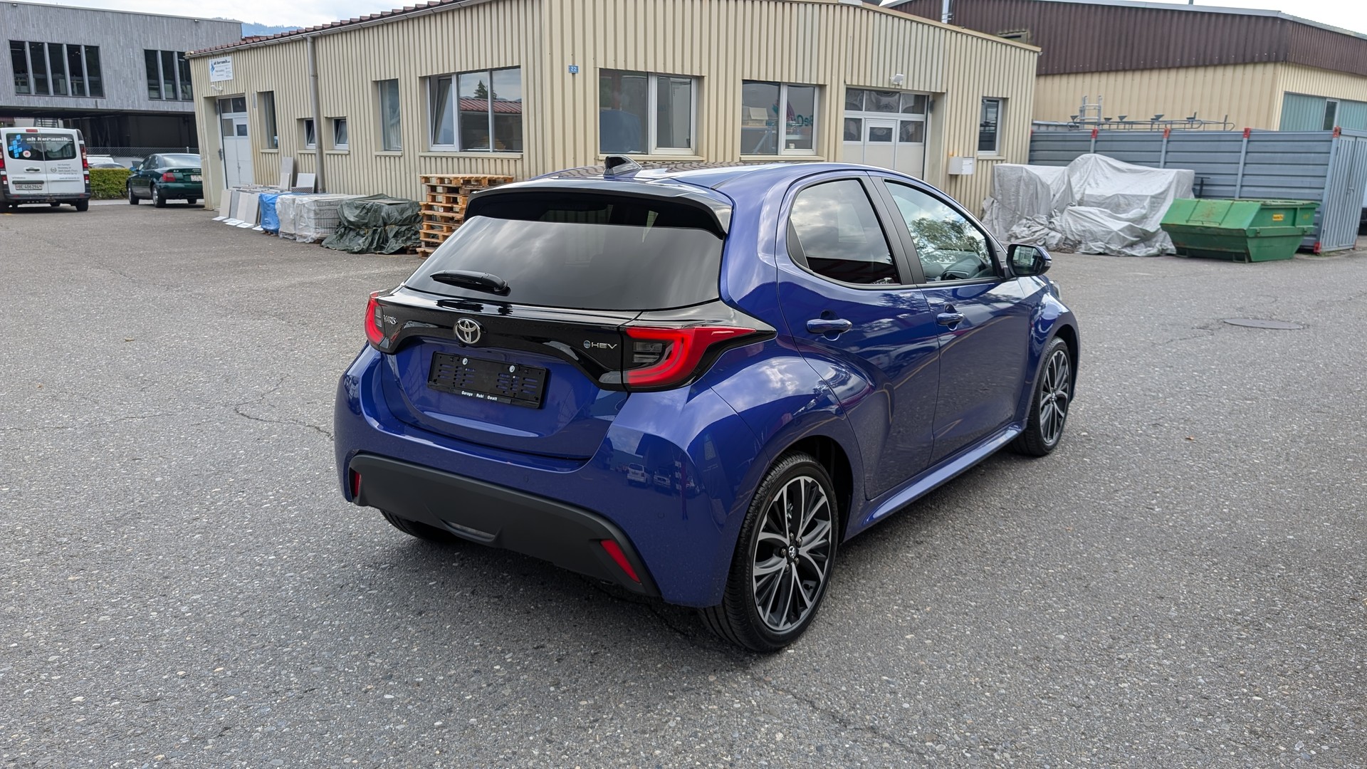 TOYOTA Yaris 1.5 Trend e-CVT-image-4