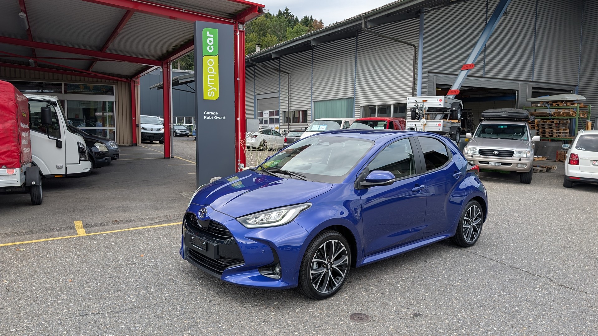 TOYOTA Yaris 1.5 Trend e-CVT-image-0