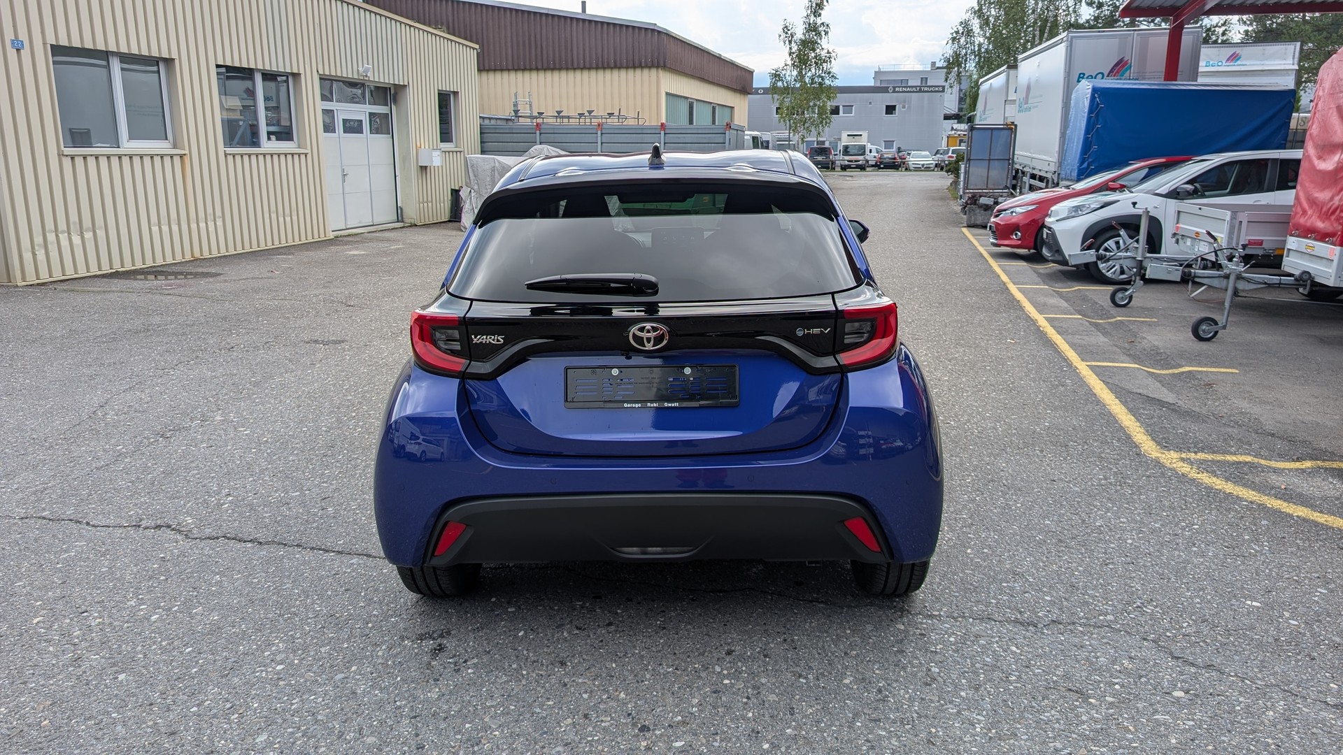 TOYOTA Yaris 1.5 Trend e-CVT-image-5