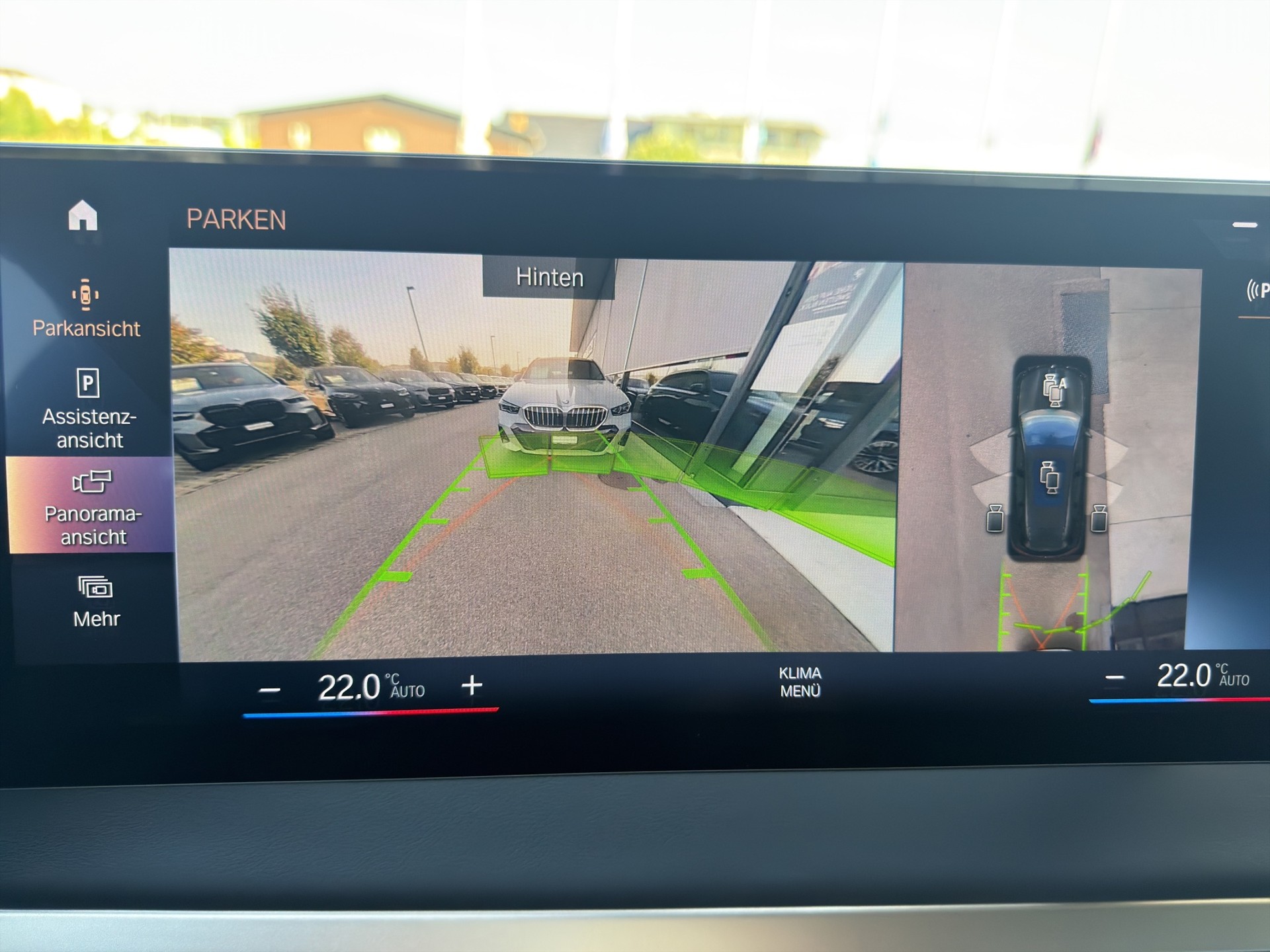 BMW iX xDrive40-image-15