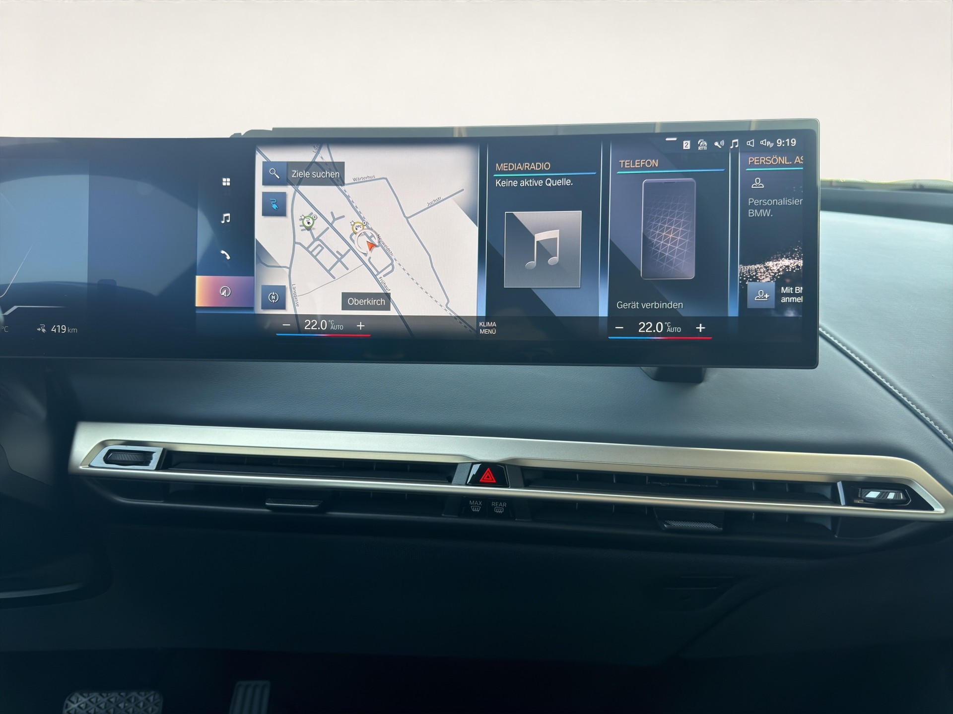 BMW iX xDrive40-image-14