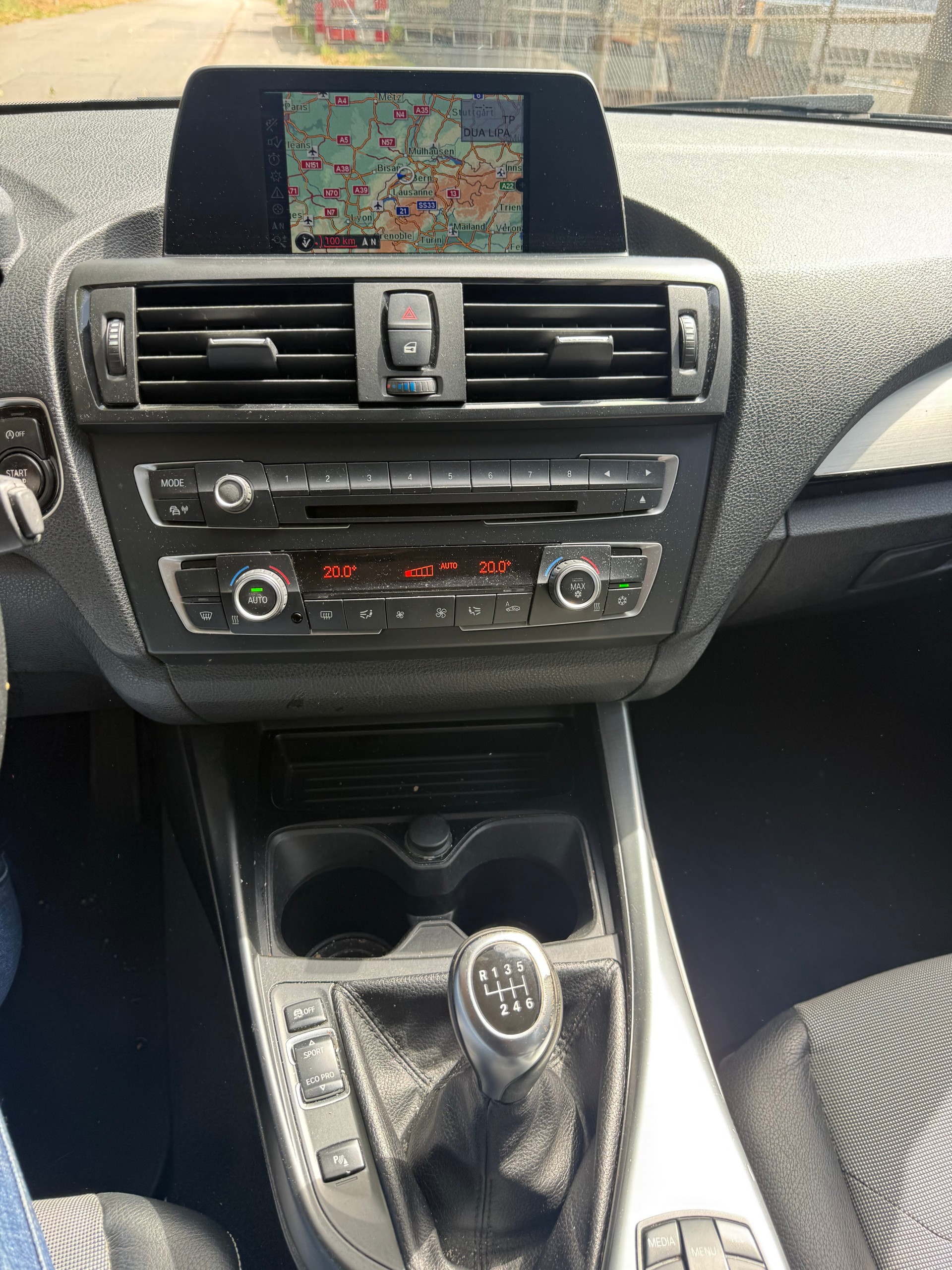 BMW 116d-image-8