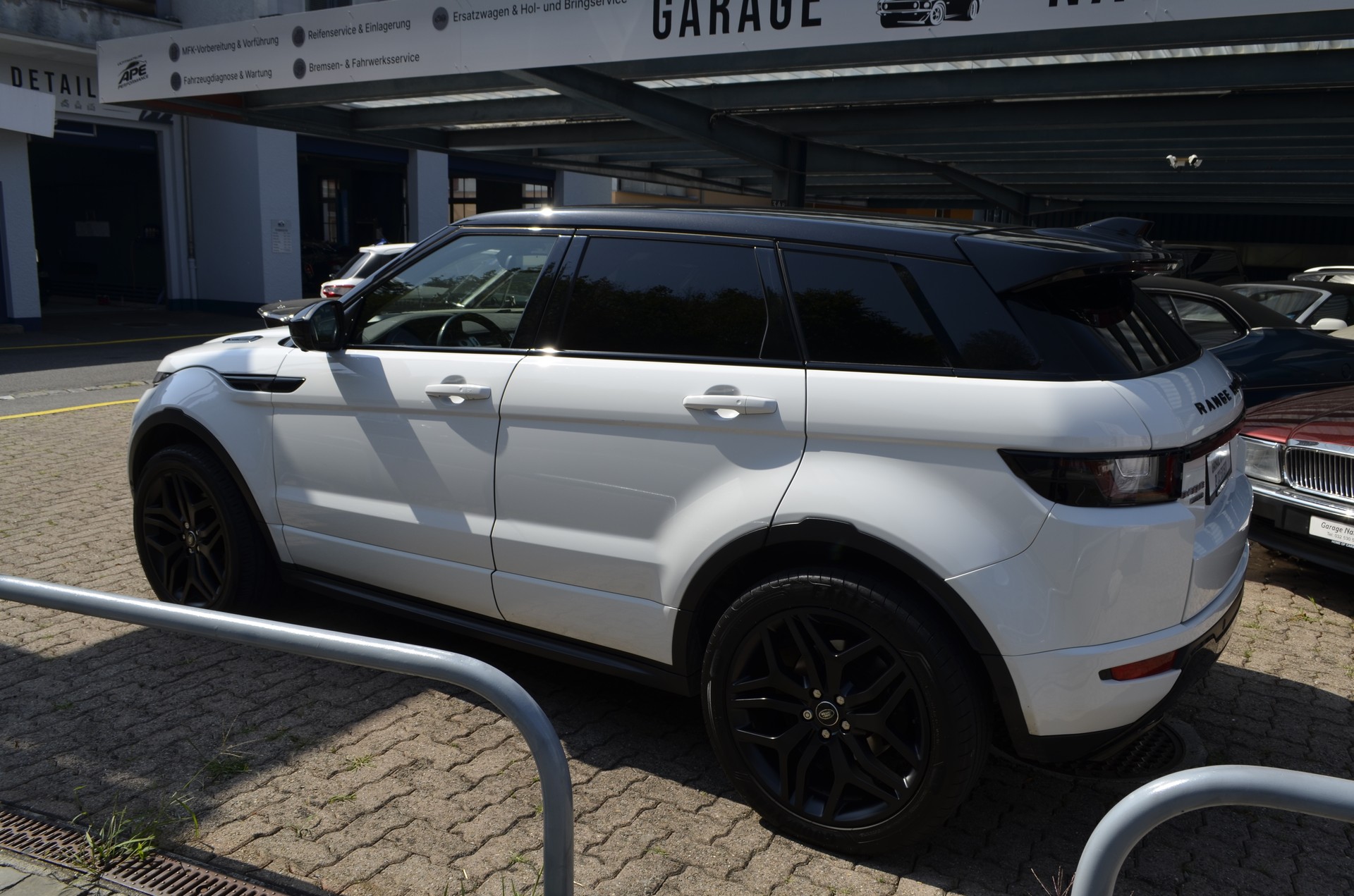 LAND ROVER Range Rover Evoque 2.0 Si4 HSE AT9-image-3