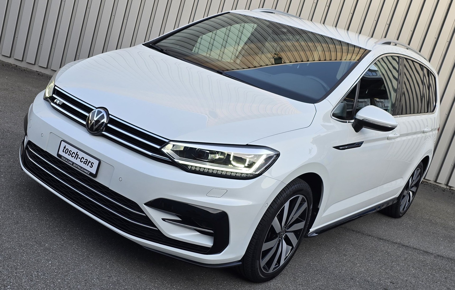VW Touran 1.5 TSI EVO R-LINE DSG-image-2