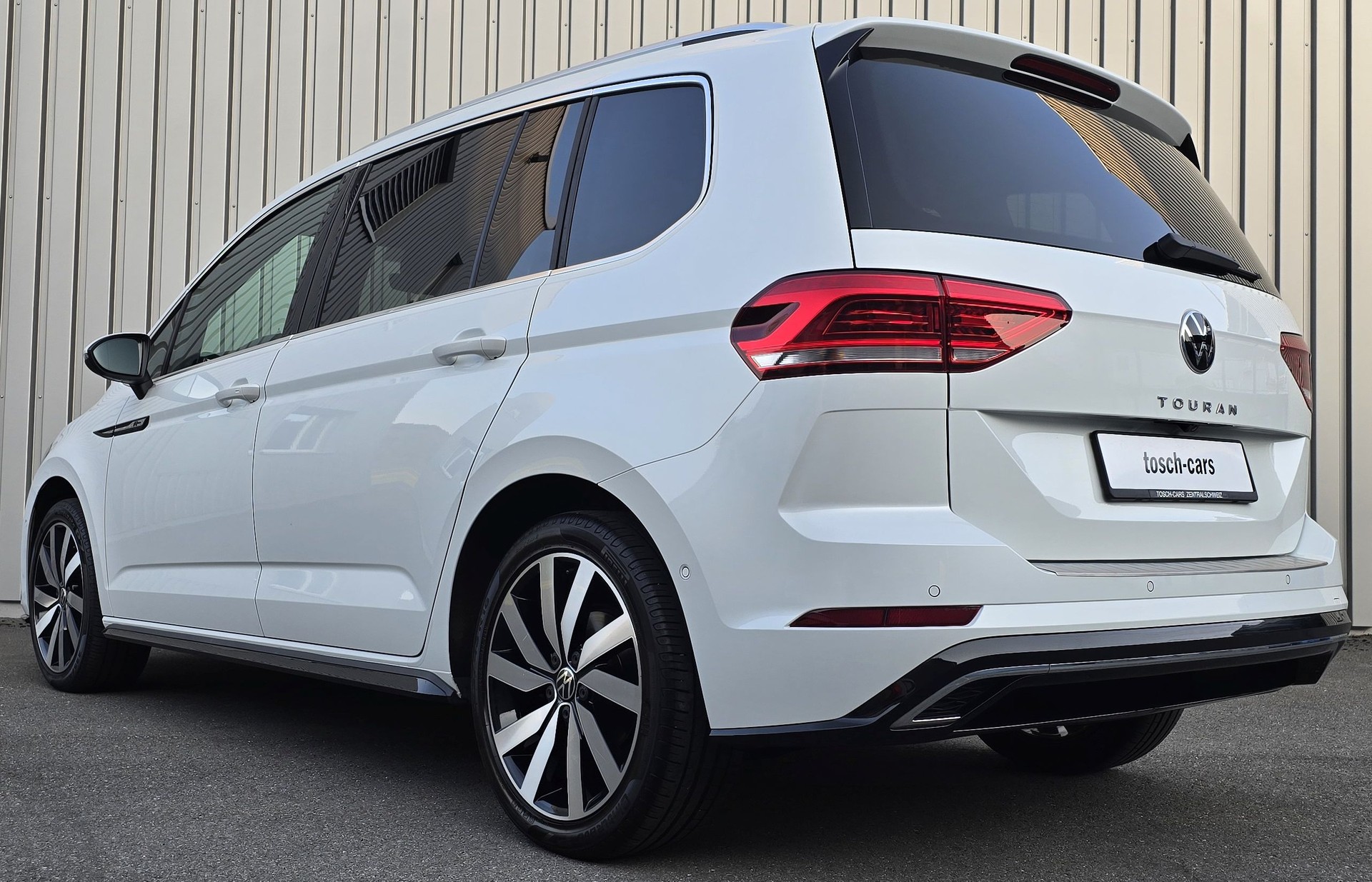 VW Touran 1.5 TSI EVO R-LINE DSG-image-3
