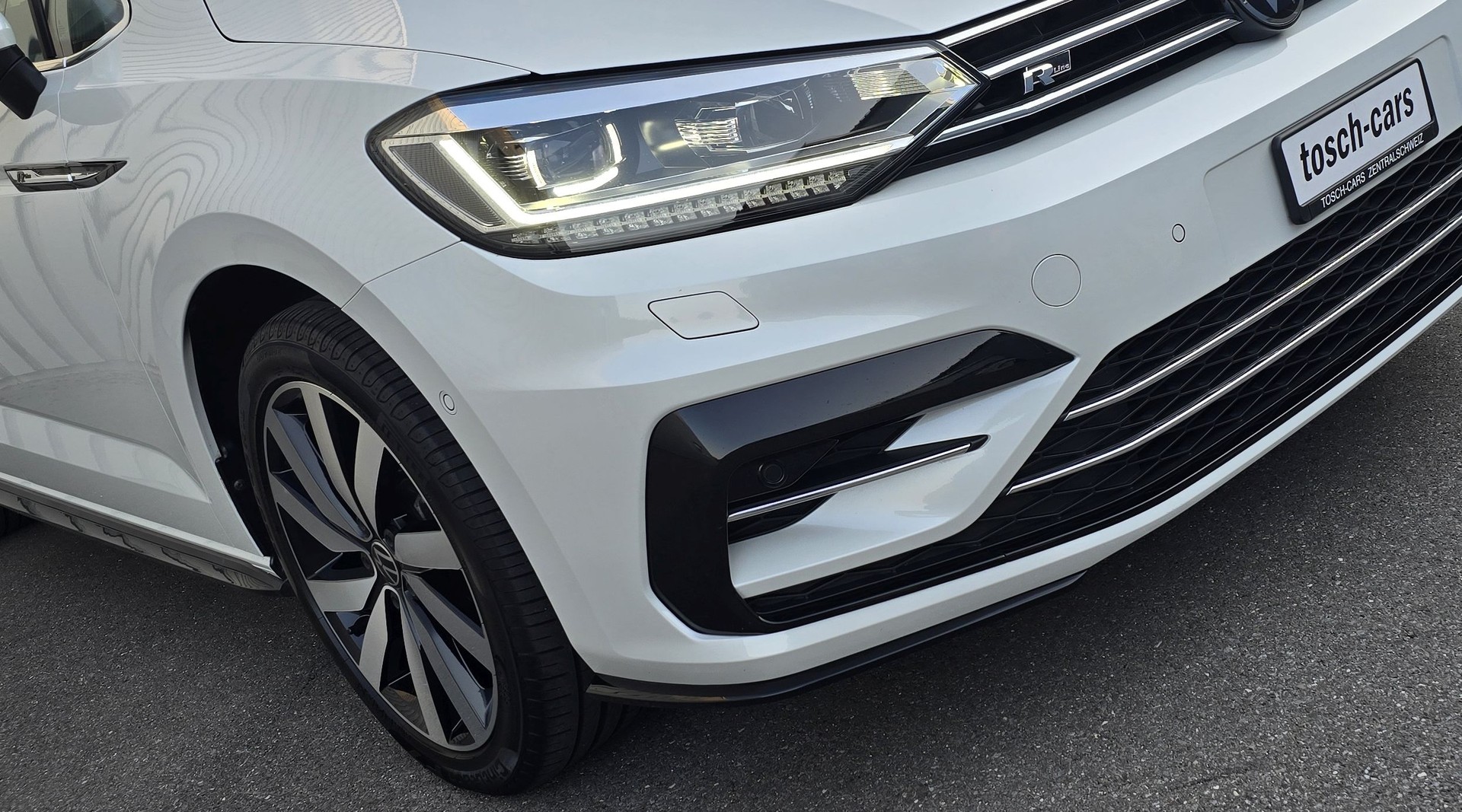 VW Touran 1.5 TSI EVO R-LINE DSG-image-0