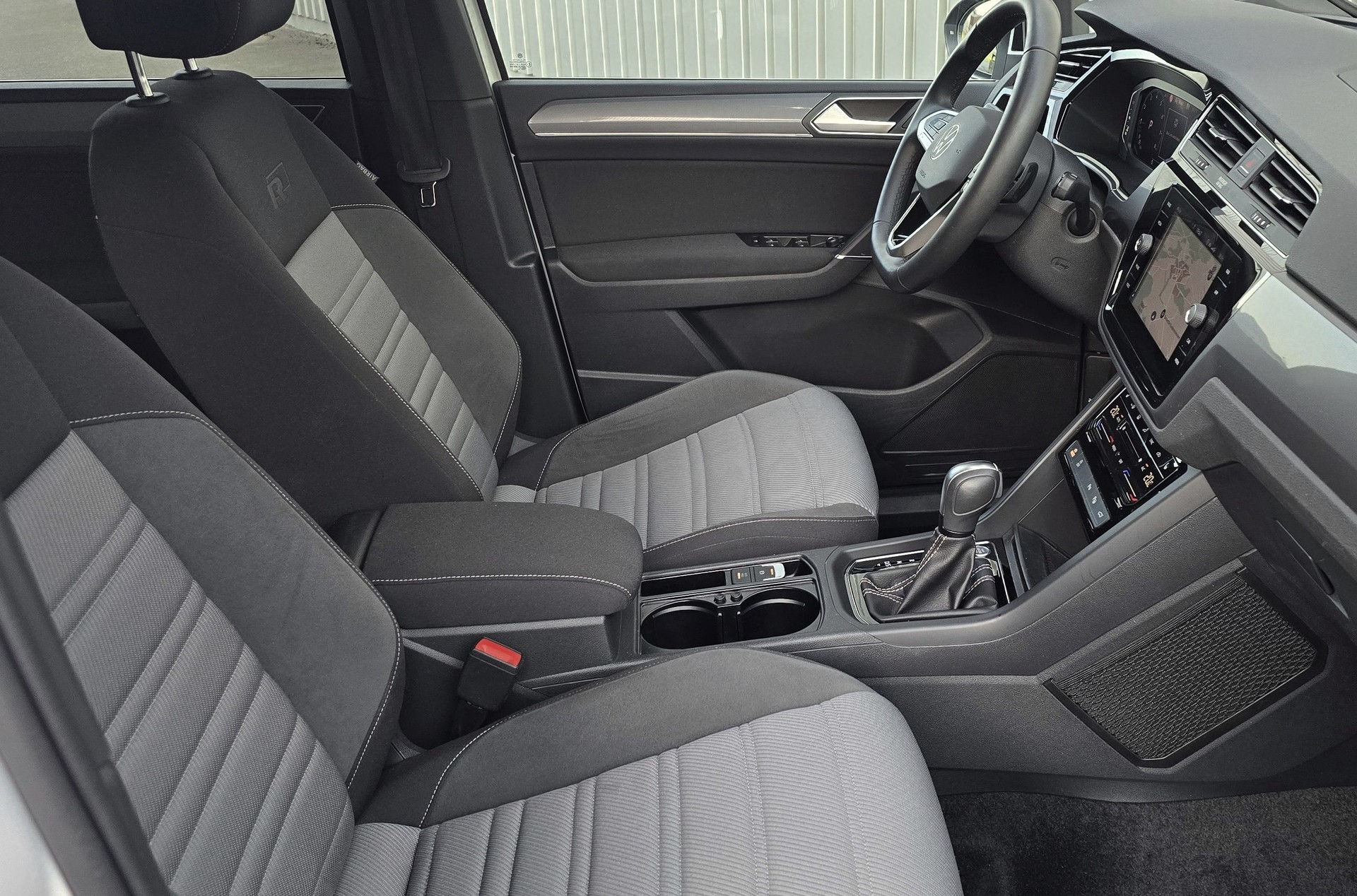 VW Touran 1.5 TSI EVO R-LINE DSG-image-9