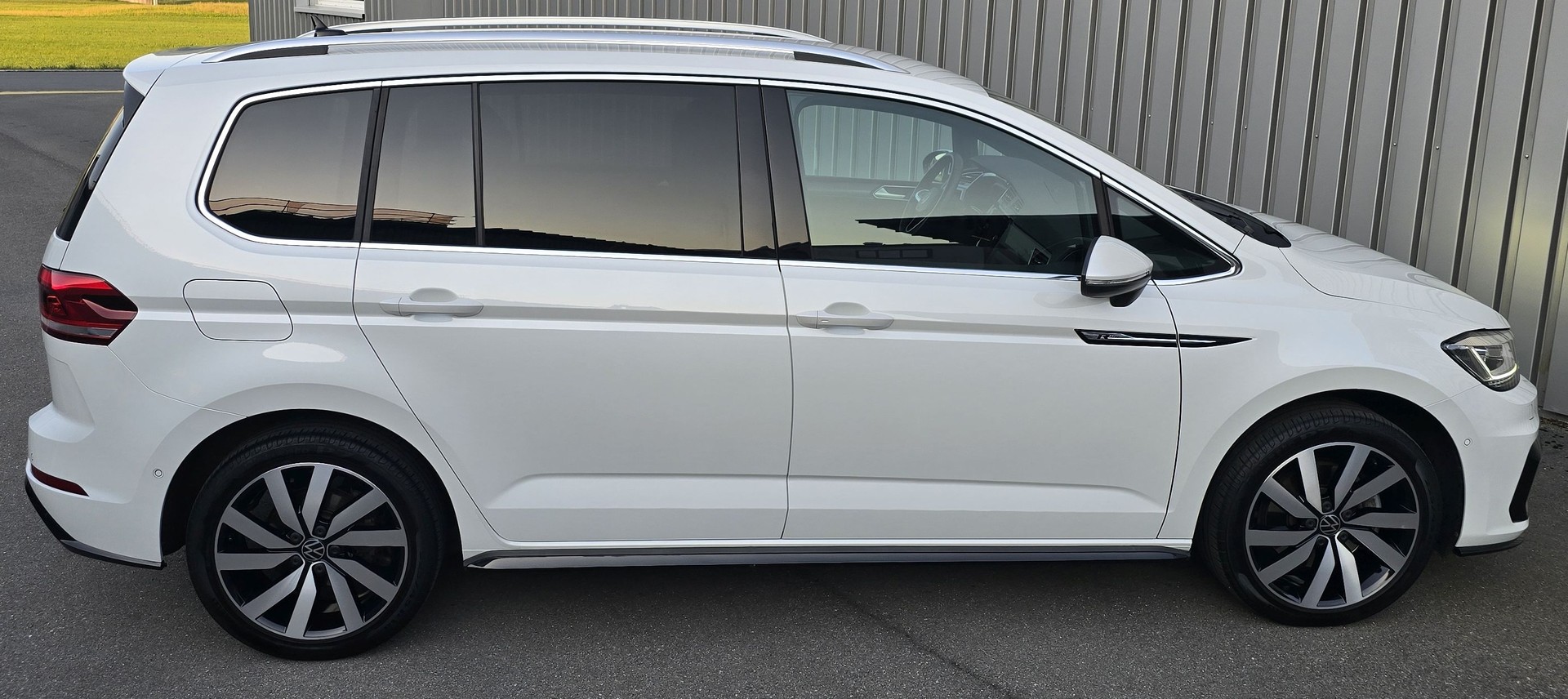VW Touran 1.5 TSI EVO R-LINE DSG-image-5