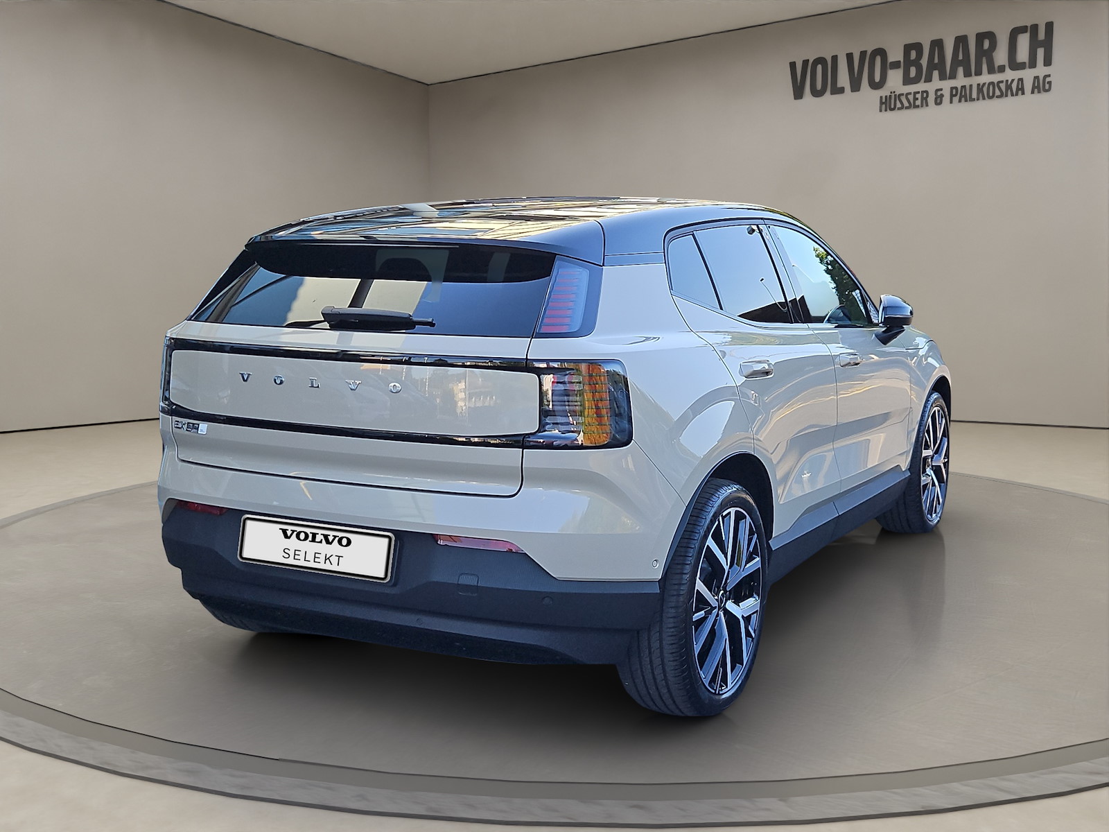 VOLVO EX 30 E60 Twin Ultra Performance AWD-image-4