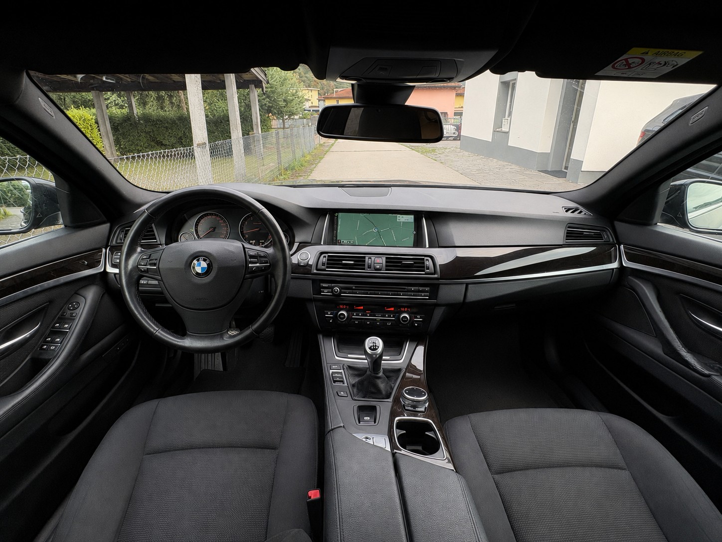 BMW 535i Modern Line-image-10