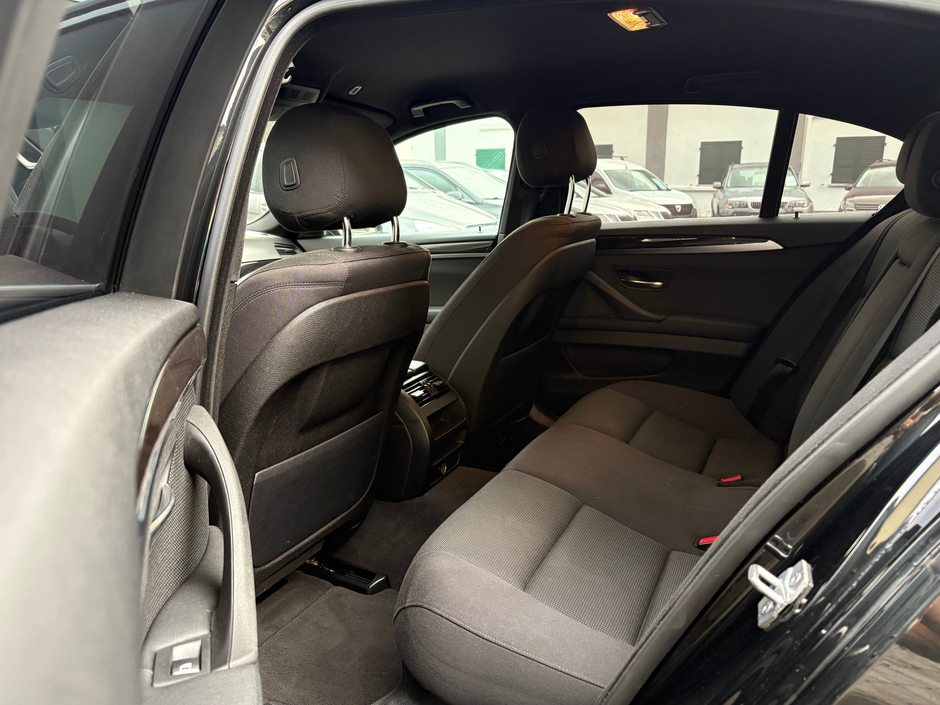 BMW 535i Modern Line-image-11