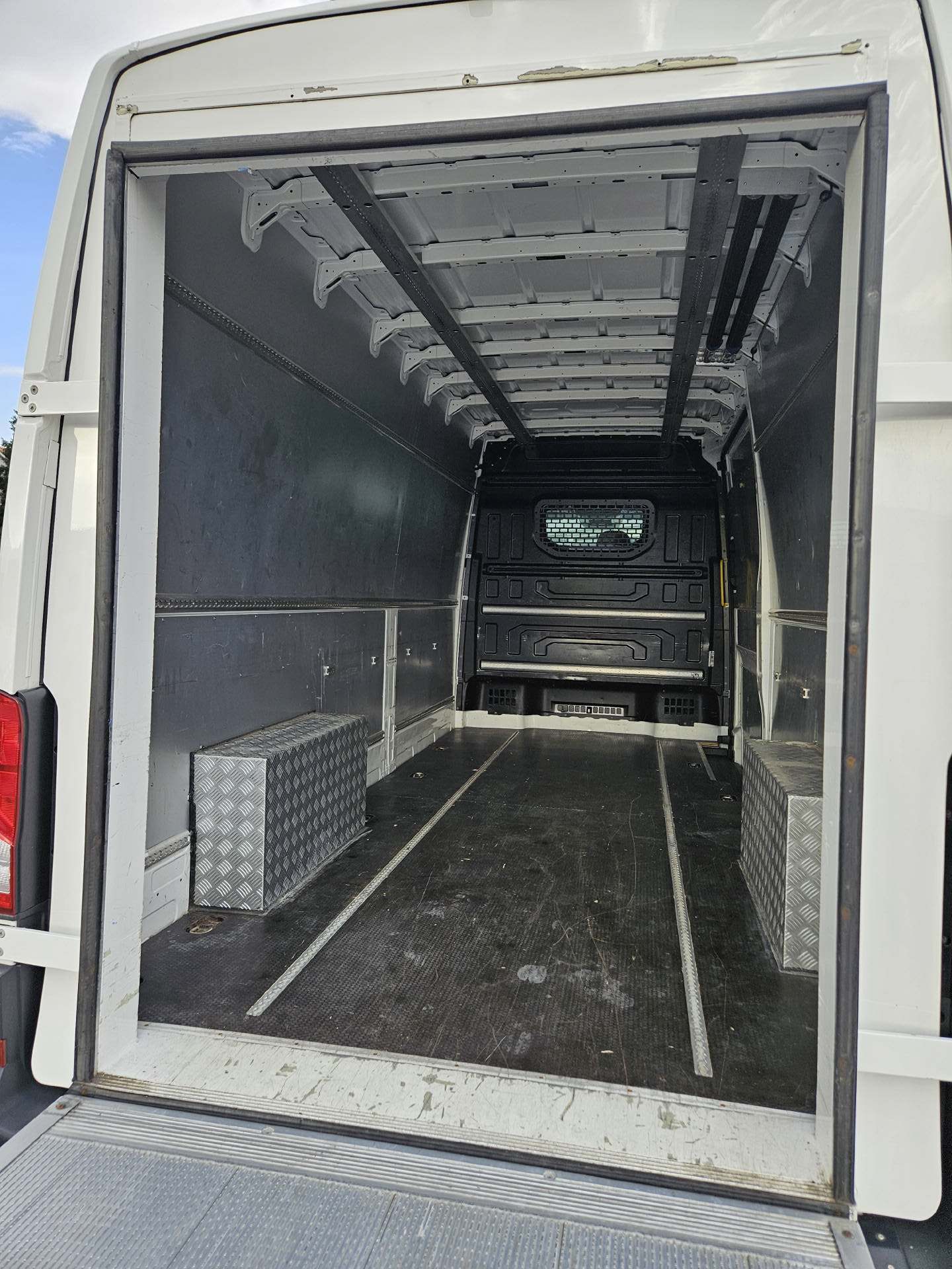 VW Crafter 35 Kaw. 4490 H 2.0 TDI 140 * Hebebühne *-image-9
