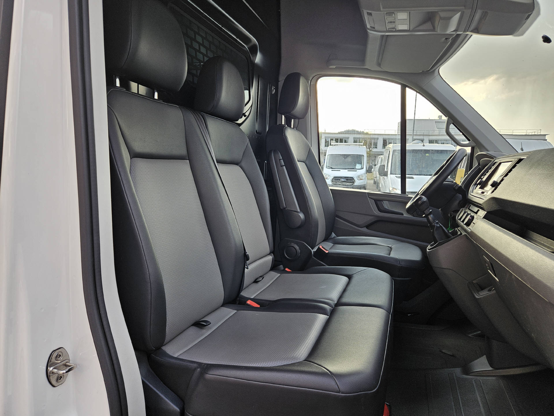 VW Crafter 35 Kaw. 4490 H 2.0 TDI 140 * Hebebühne *-image-17