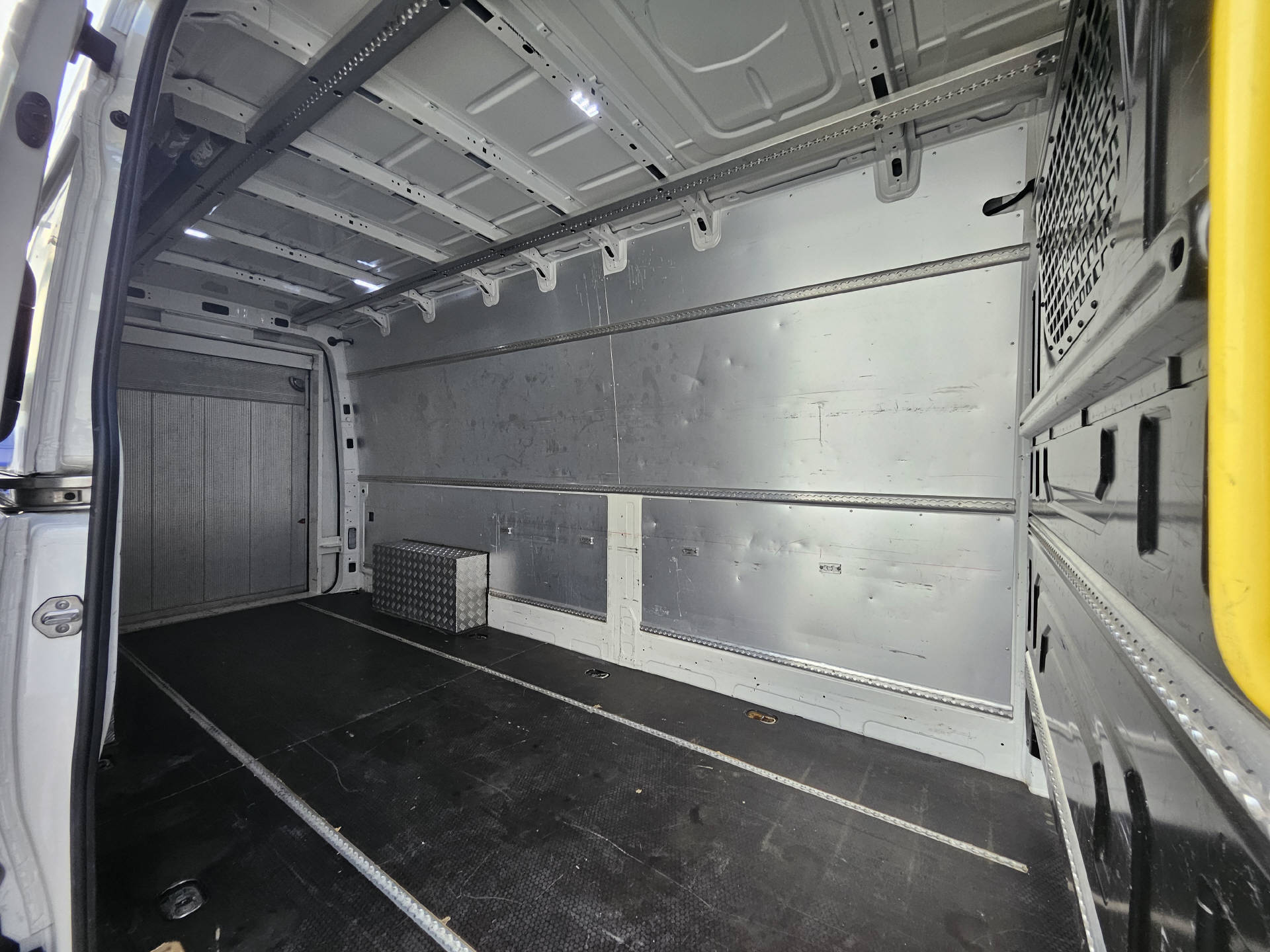 VW Crafter 35 Kaw. 4490 H 2.0 TDI 140 * Hebebühne *-image-13