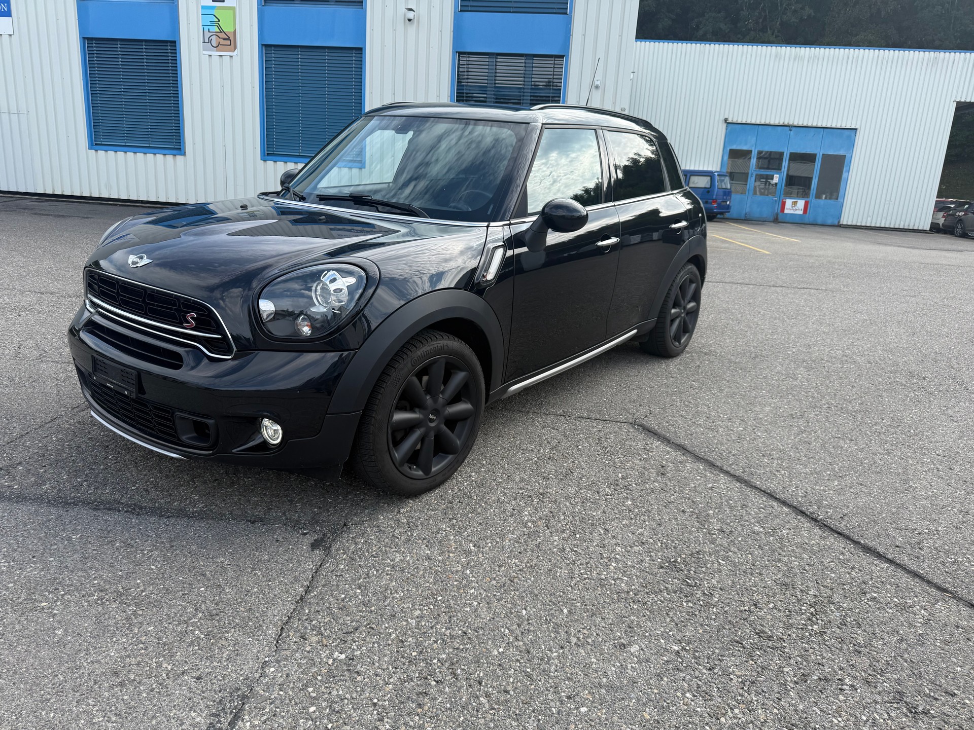 MINI Countryman Cooper S ALL4 by Burton-image-0