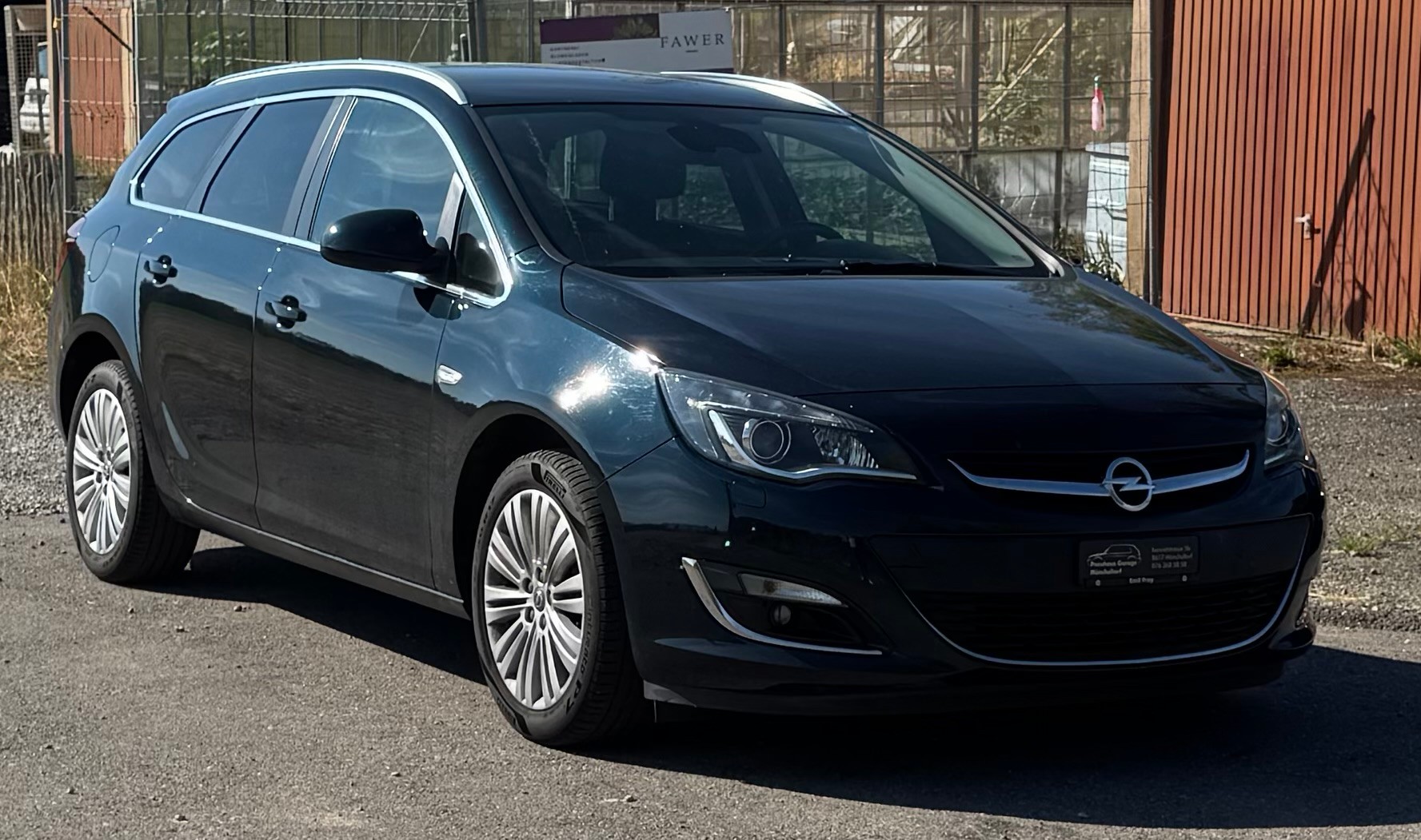 OPEL Astra SportsTourer 1.4i 16V Turbo Cosmo Automatic-image-8