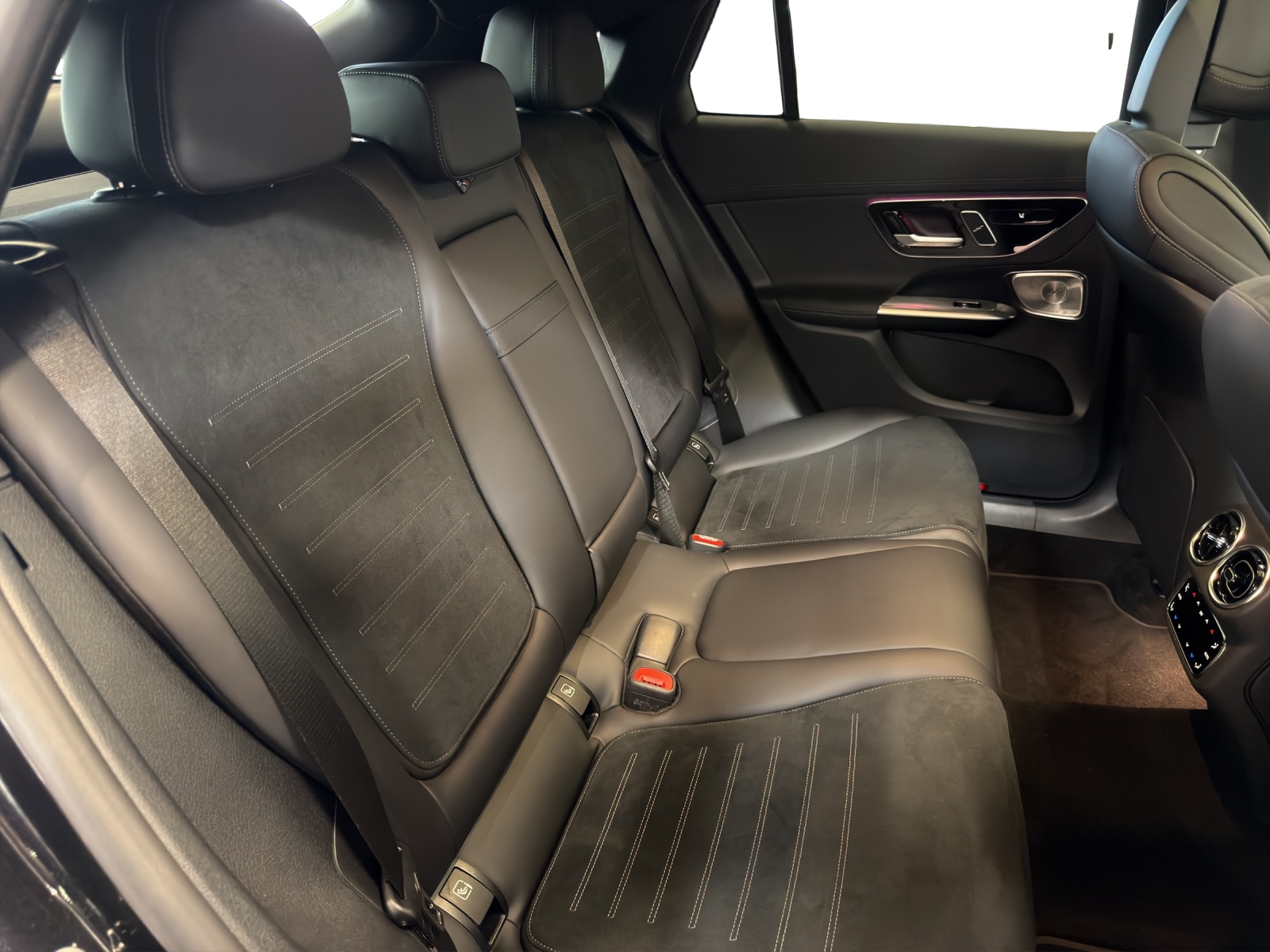 MERCEDES-BENZ GLC Coupé 300 4M 9G-T-image-14
