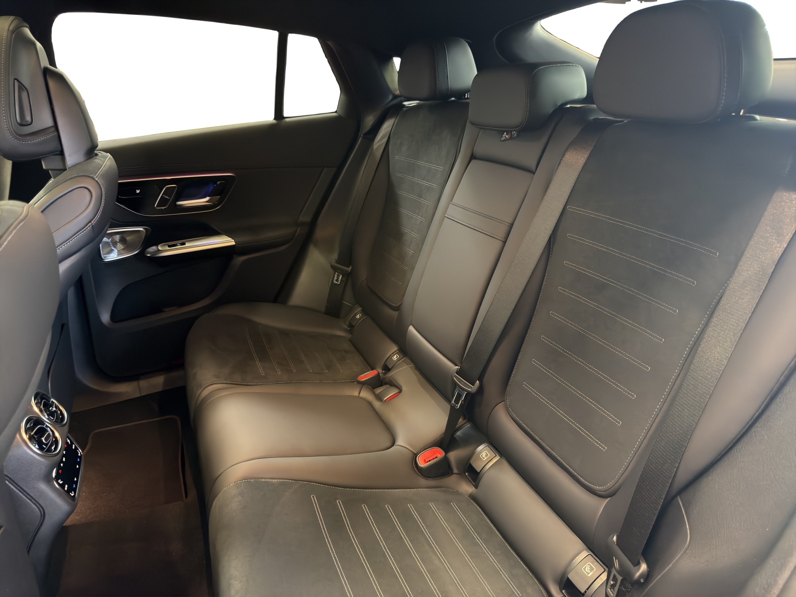 MERCEDES-BENZ GLC Coupé 300 4M 9G-T-image-13