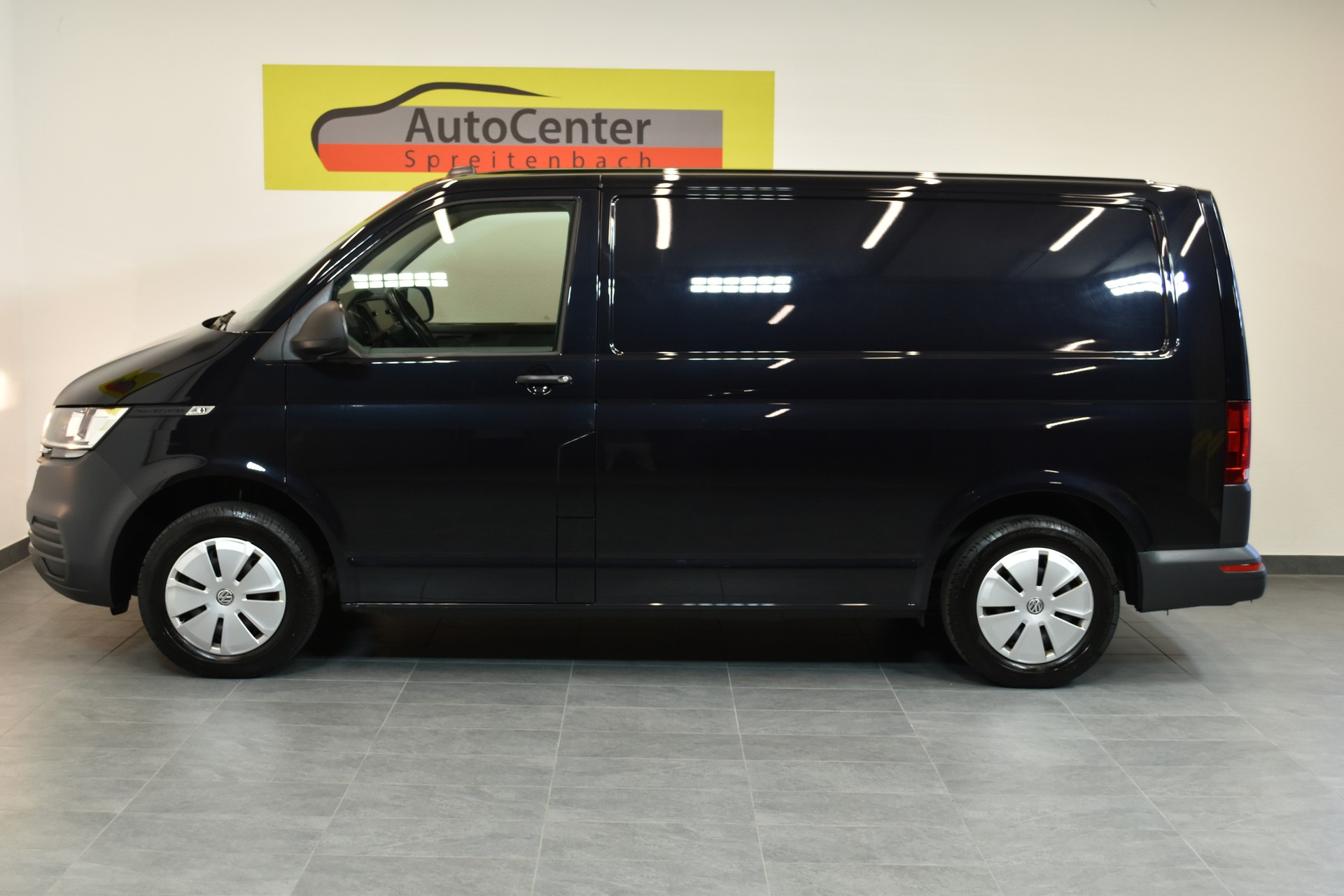 VW T6.1 2.0 TDI 4Motion DSG-image-8