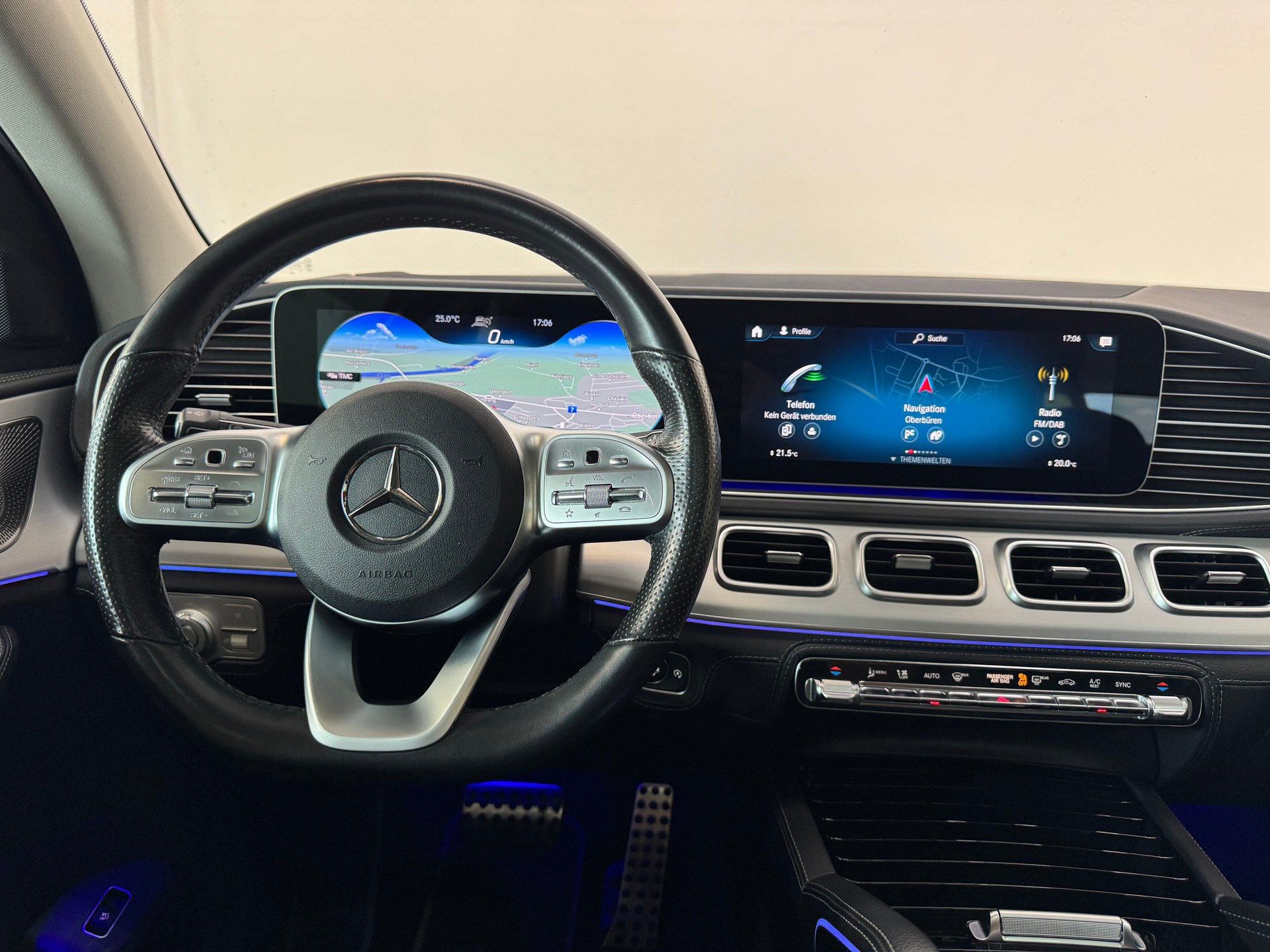 MERCEDES-BENZ GLE 350 d 4Matic AMG Line 9G-Tronic-image-17