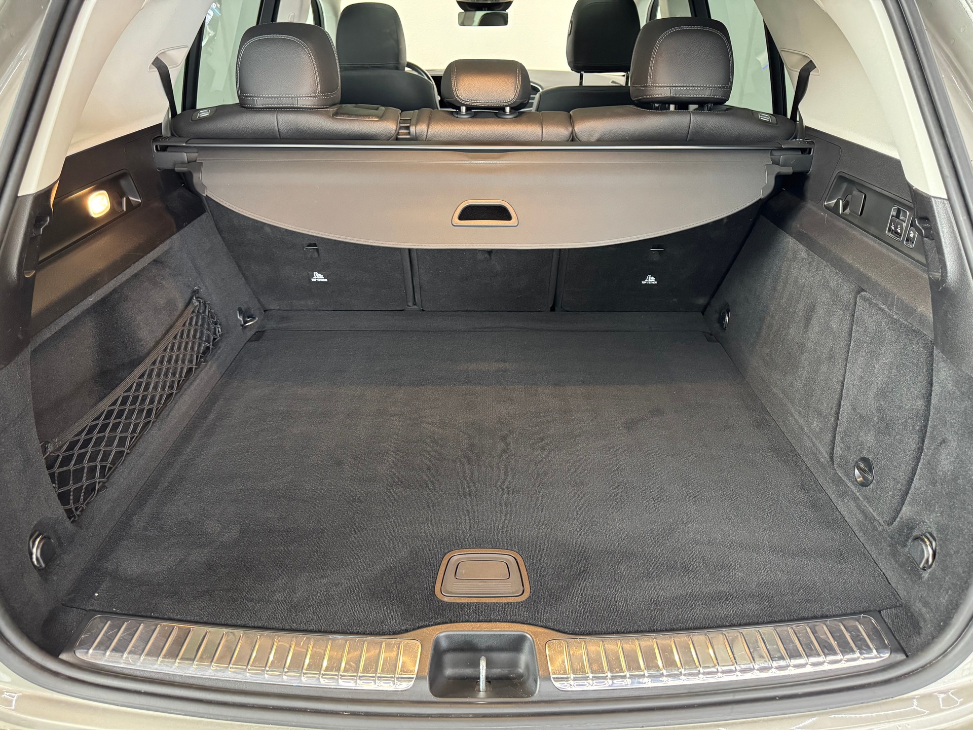 MERCEDES-BENZ GLE 350 d 4Matic AMG Line 9G-Tronic-image-29