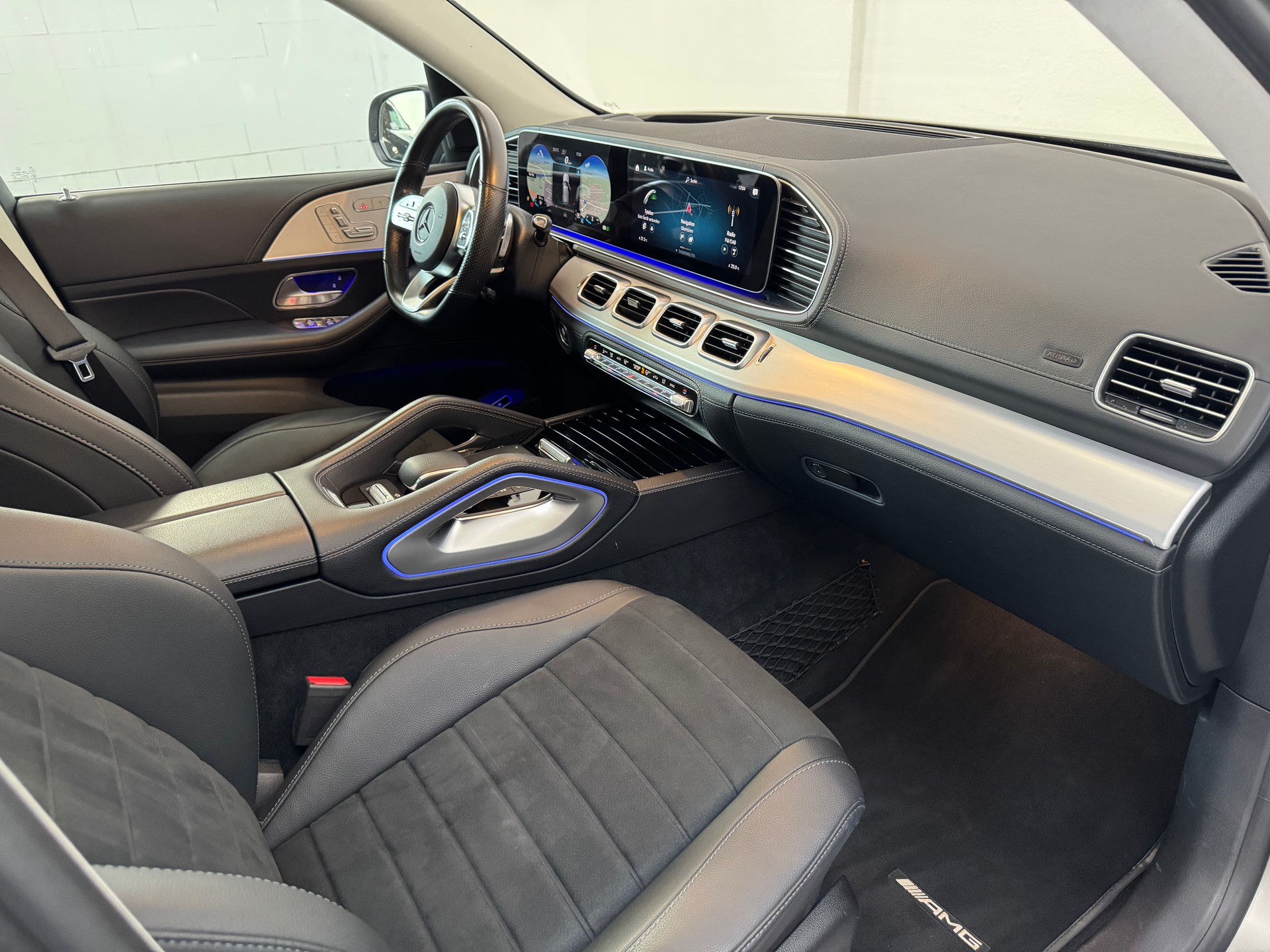 MERCEDES-BENZ GLE 350 d 4Matic AMG Line 9G-Tronic-image-11