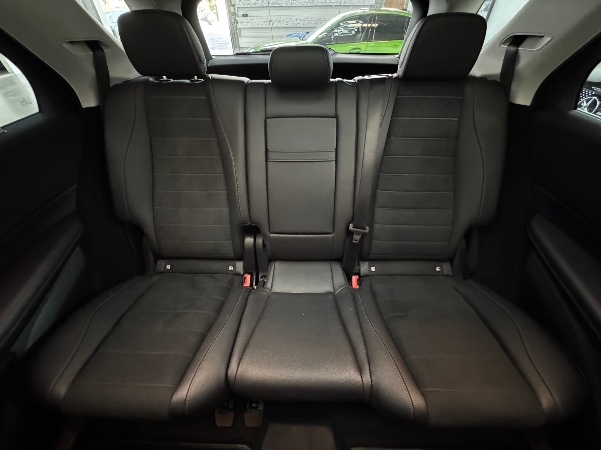 MERCEDES-BENZ GLE 350 d 4Matic AMG Line 9G-Tronic-image-28