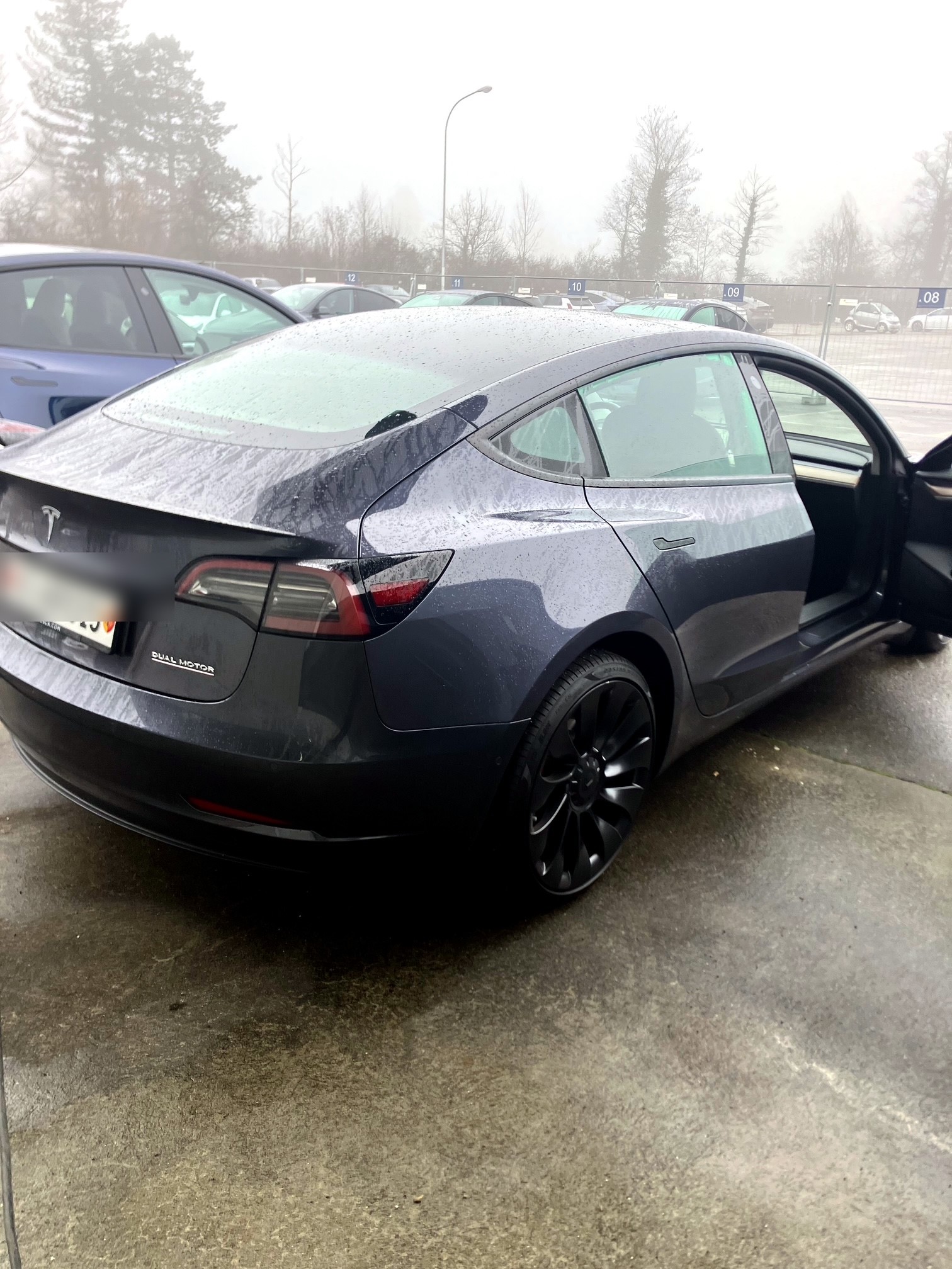 TESLA Performance Dual Motor AWD-image-2