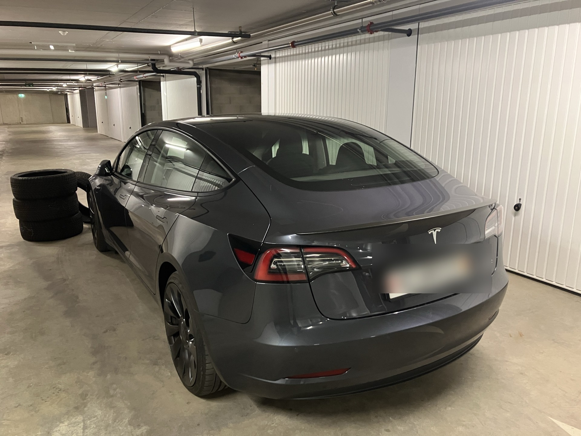 TESLA Performance Dual Motor AWD-image-7
